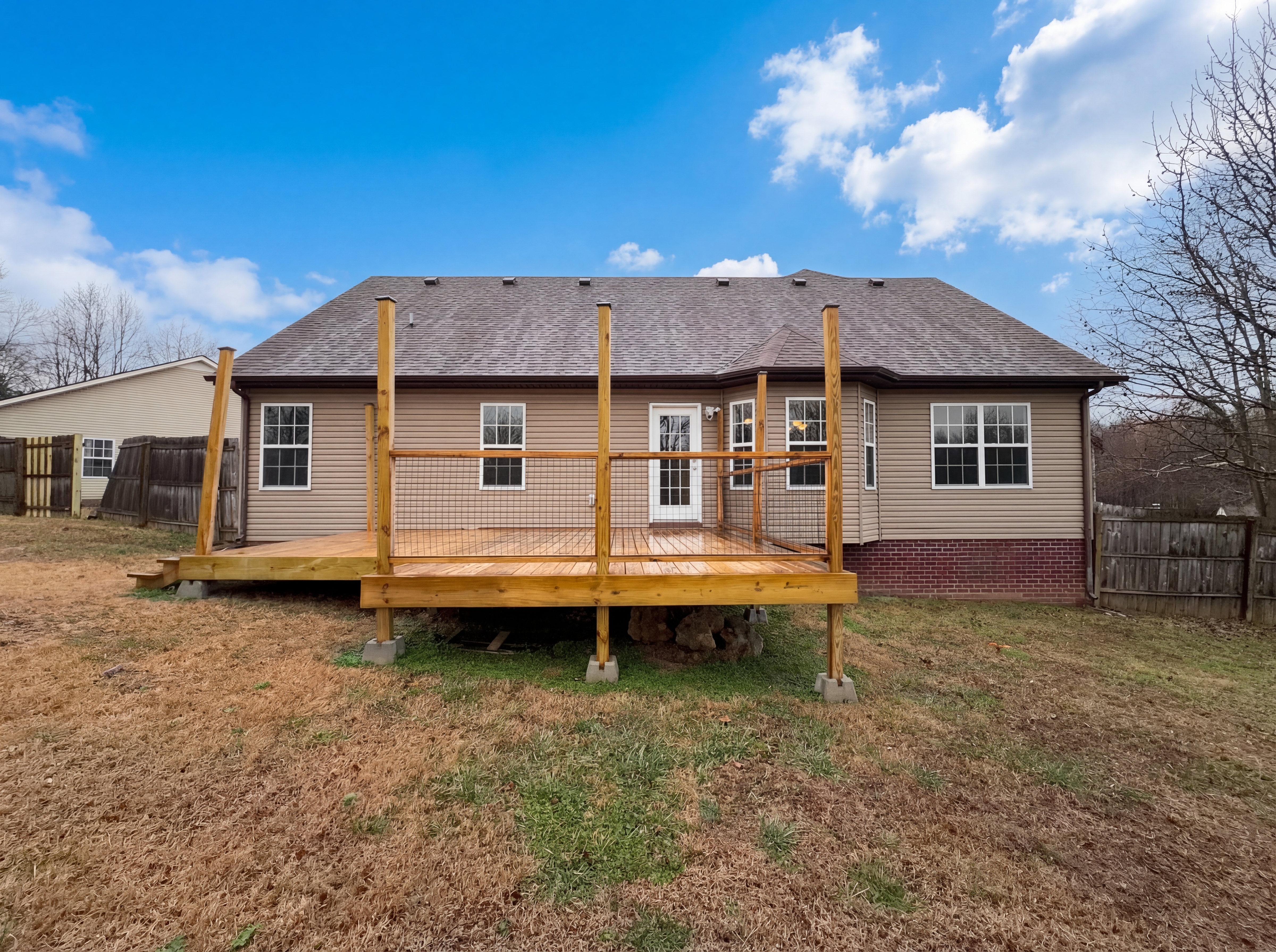 Photo 5 of 22 of 353 Chestnut Grove Ct, Clarksville, TN