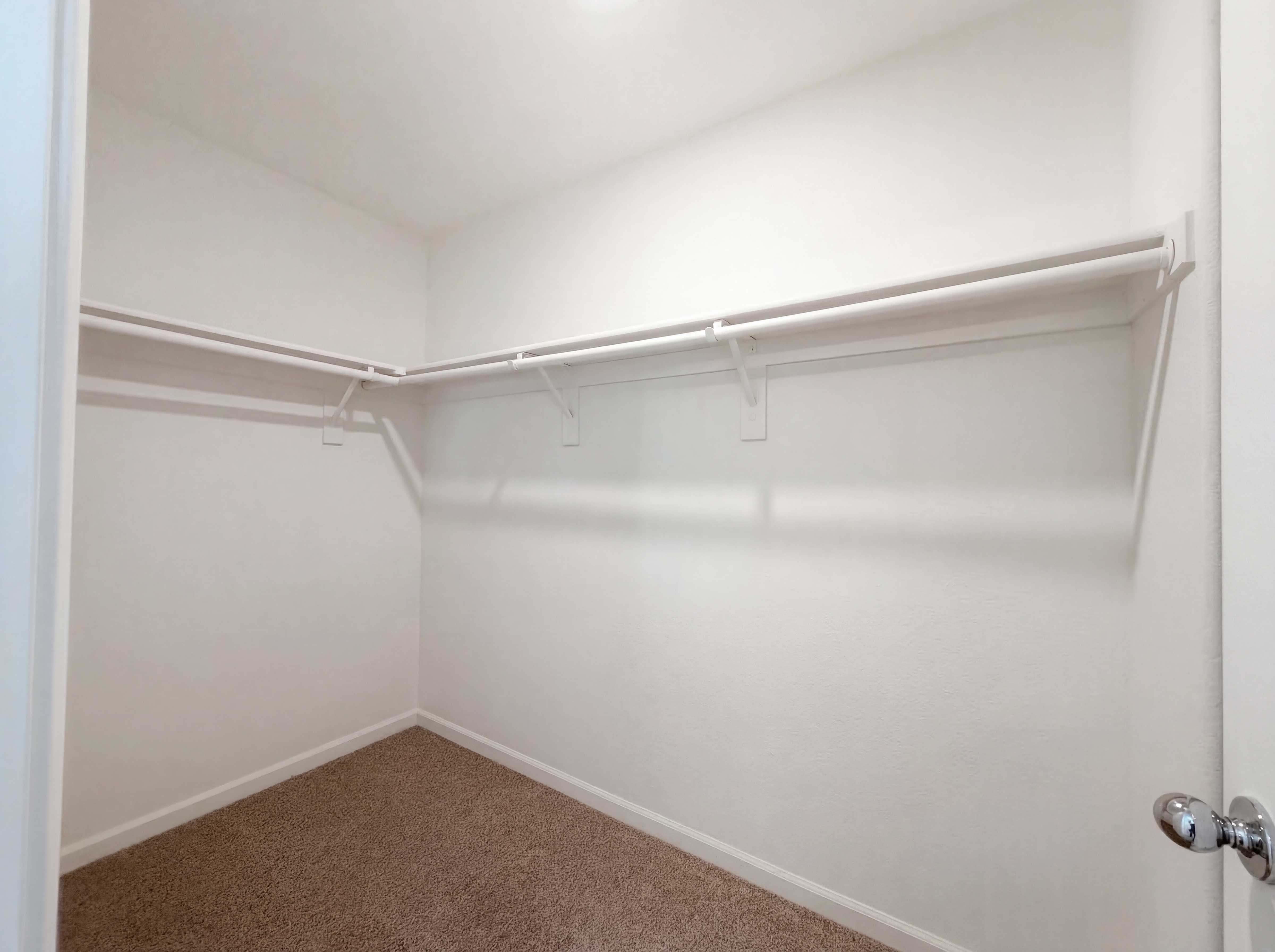 Photo 40 of 46 of 1176 Willow Hill Ave, Sacramento, CA
