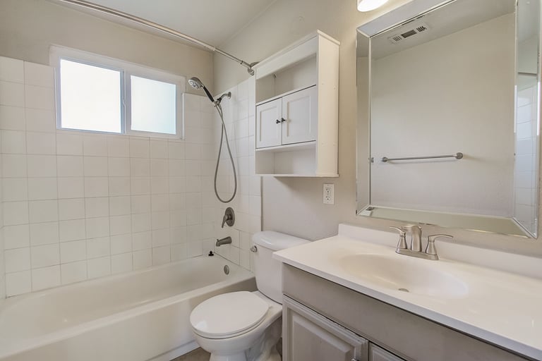 Photo 8 of 26 - 3660 Buhler Way, North Highlands, CA 95660