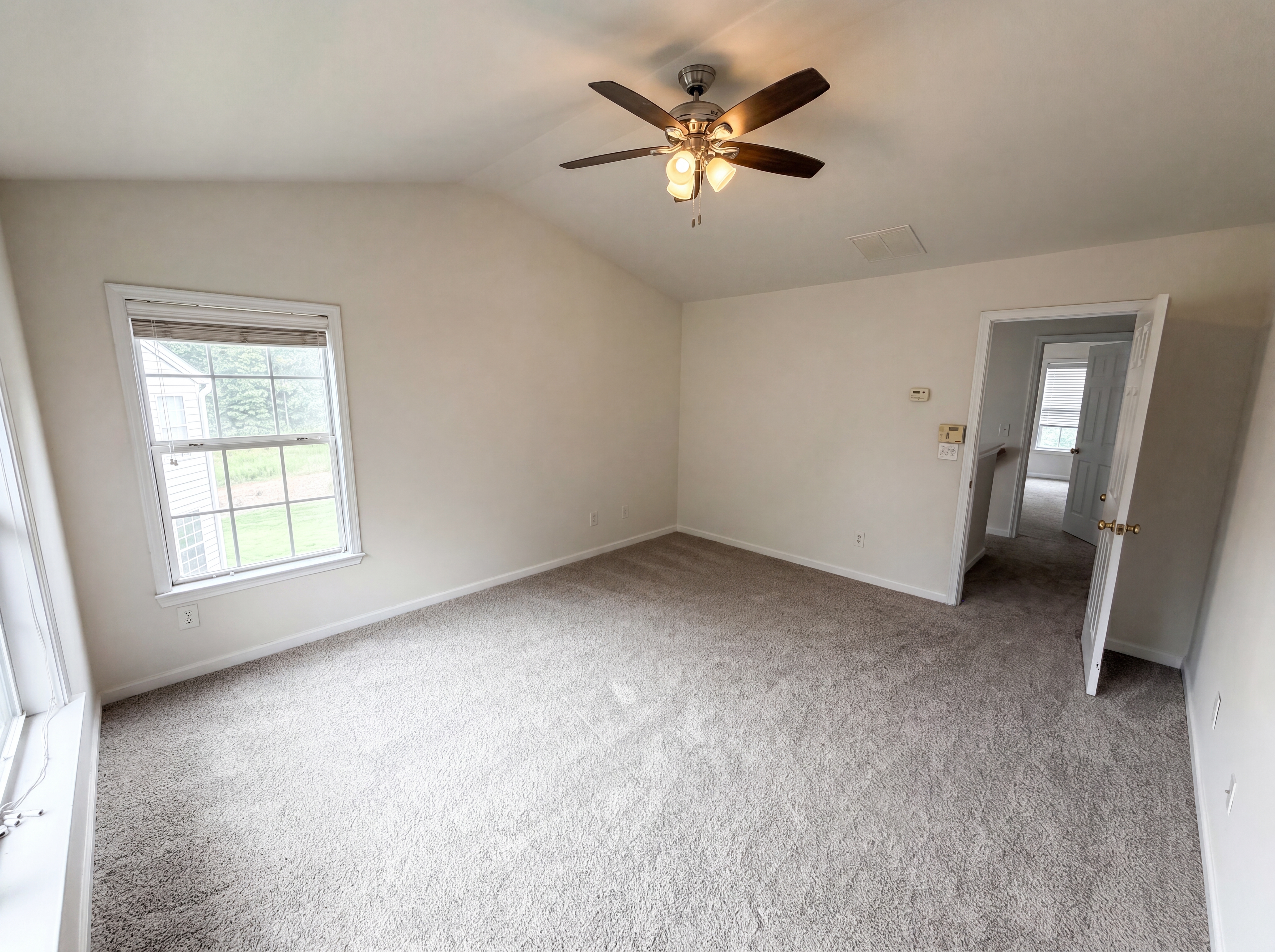 Photo 4 of 29 of 4660 Creekside Villas Way SE, Smyrna, GA