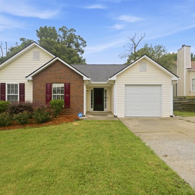 Property photo 1 of 1014 Maple Leaf Rdg