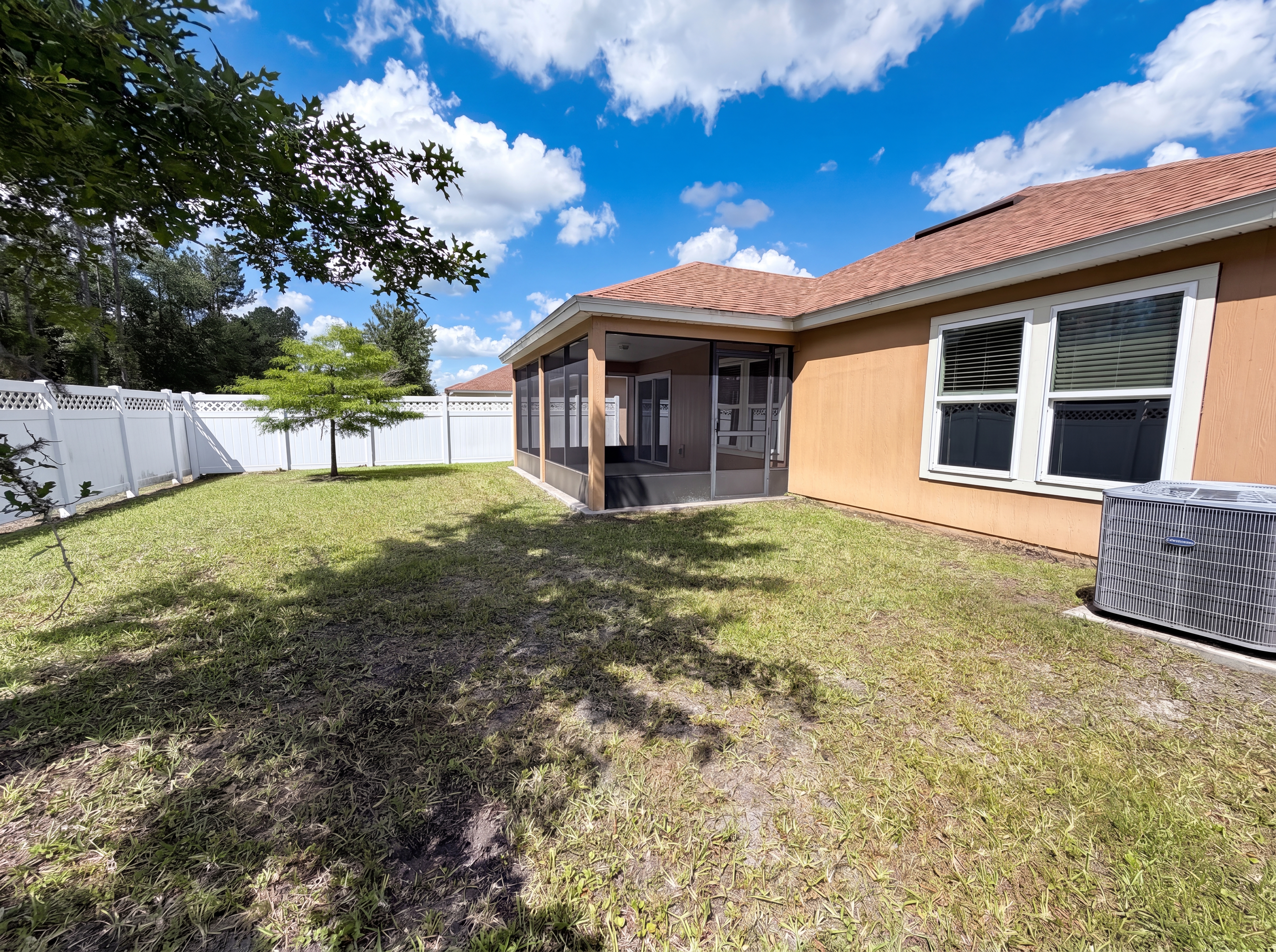 Photo 5 of 18 of 351 Hepburn Rd, Orange Park, FL