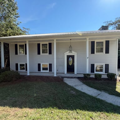 Property photo 1 of 5408 Woodard Ct