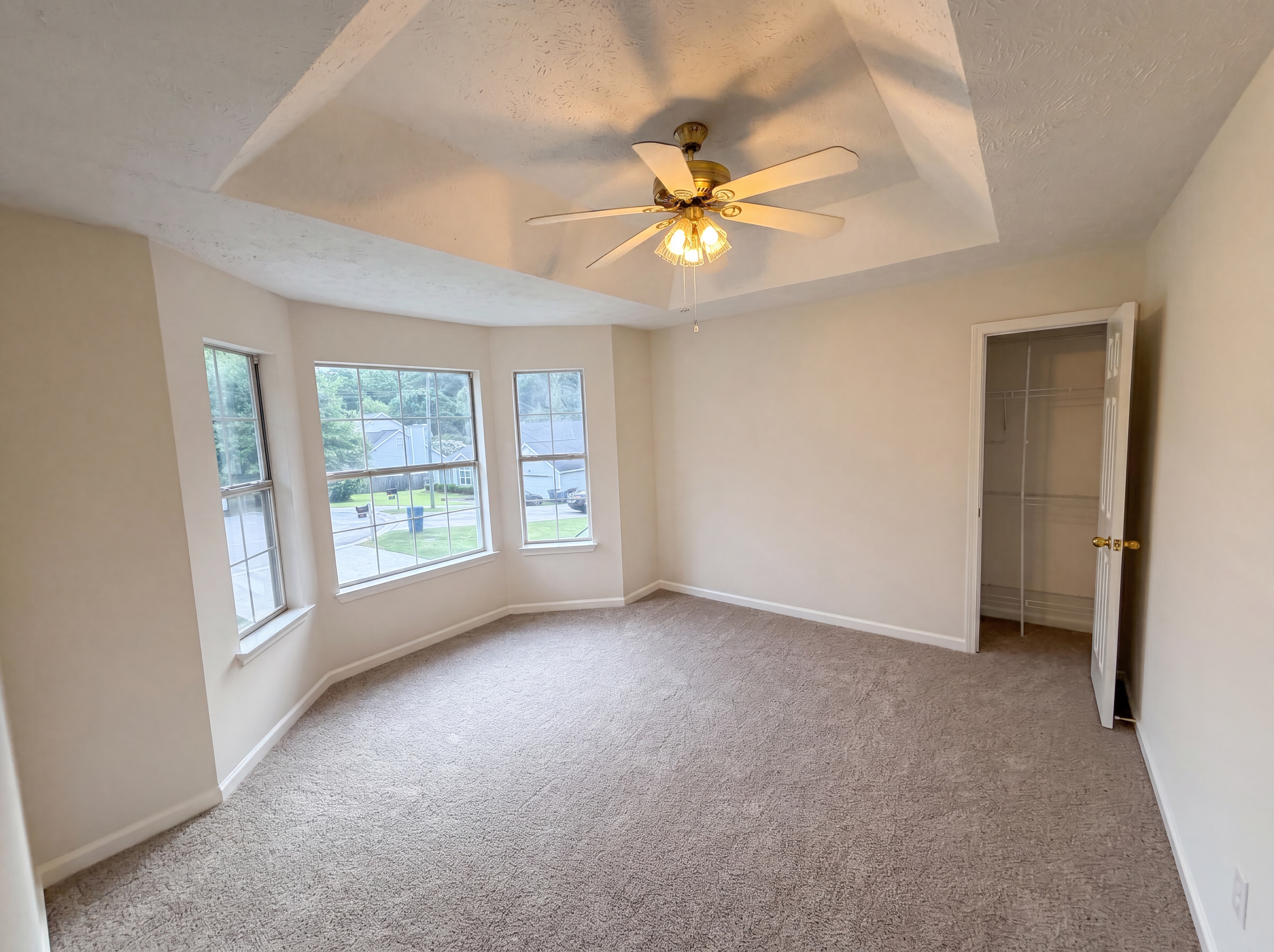 Photo 4 of 50 of 1800 Ivy Stone Ct, Buford, GA