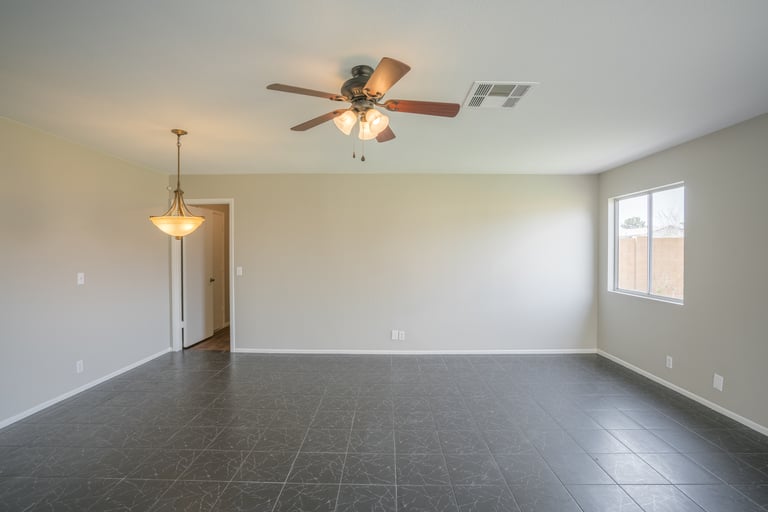Photo 9 of 22 - 5732 W Michelle Dr, Glendale, AZ 85308