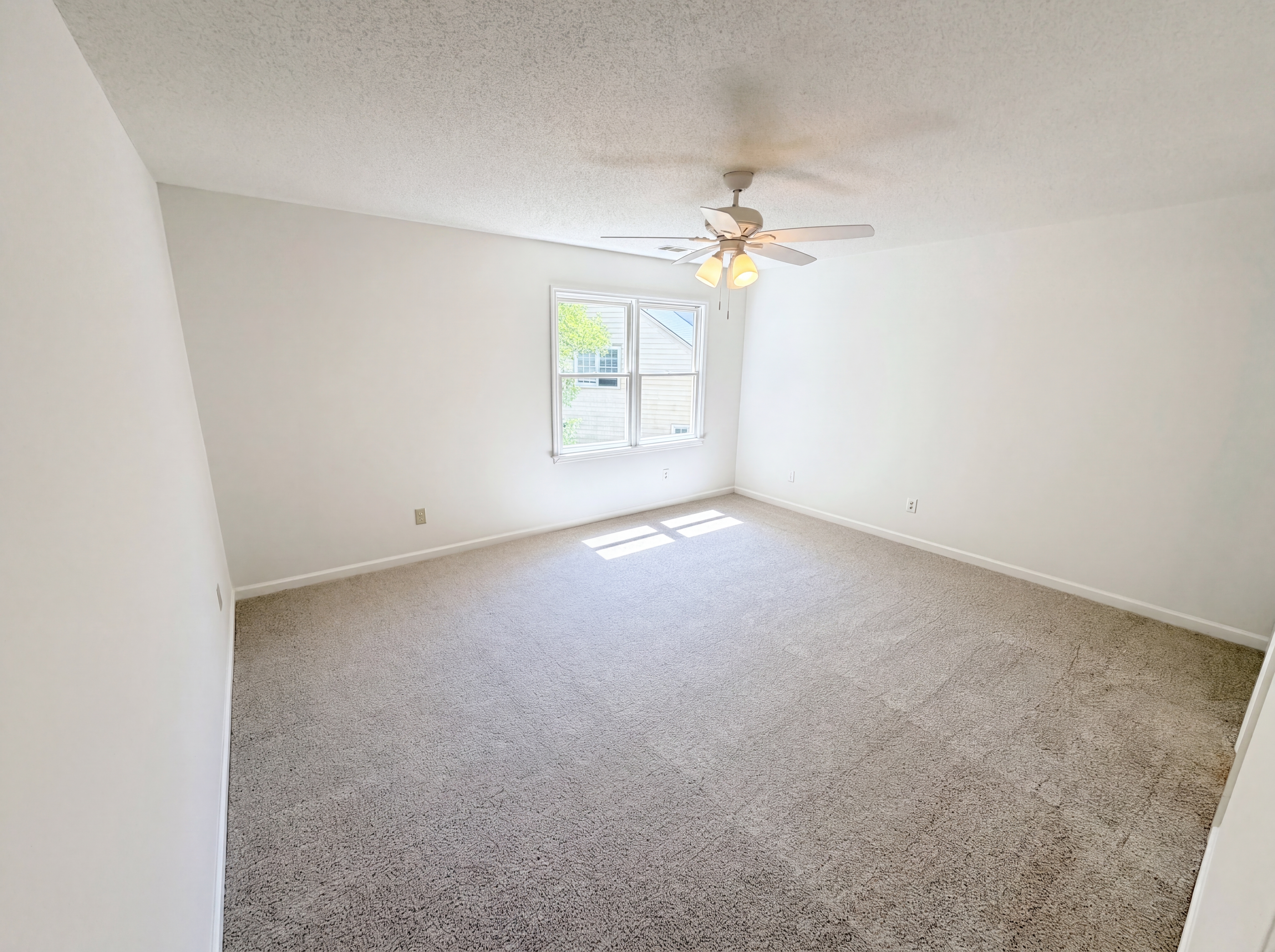 Photo 15 of 26 of 1150 Magnolia Way SE, Smyrna, GA