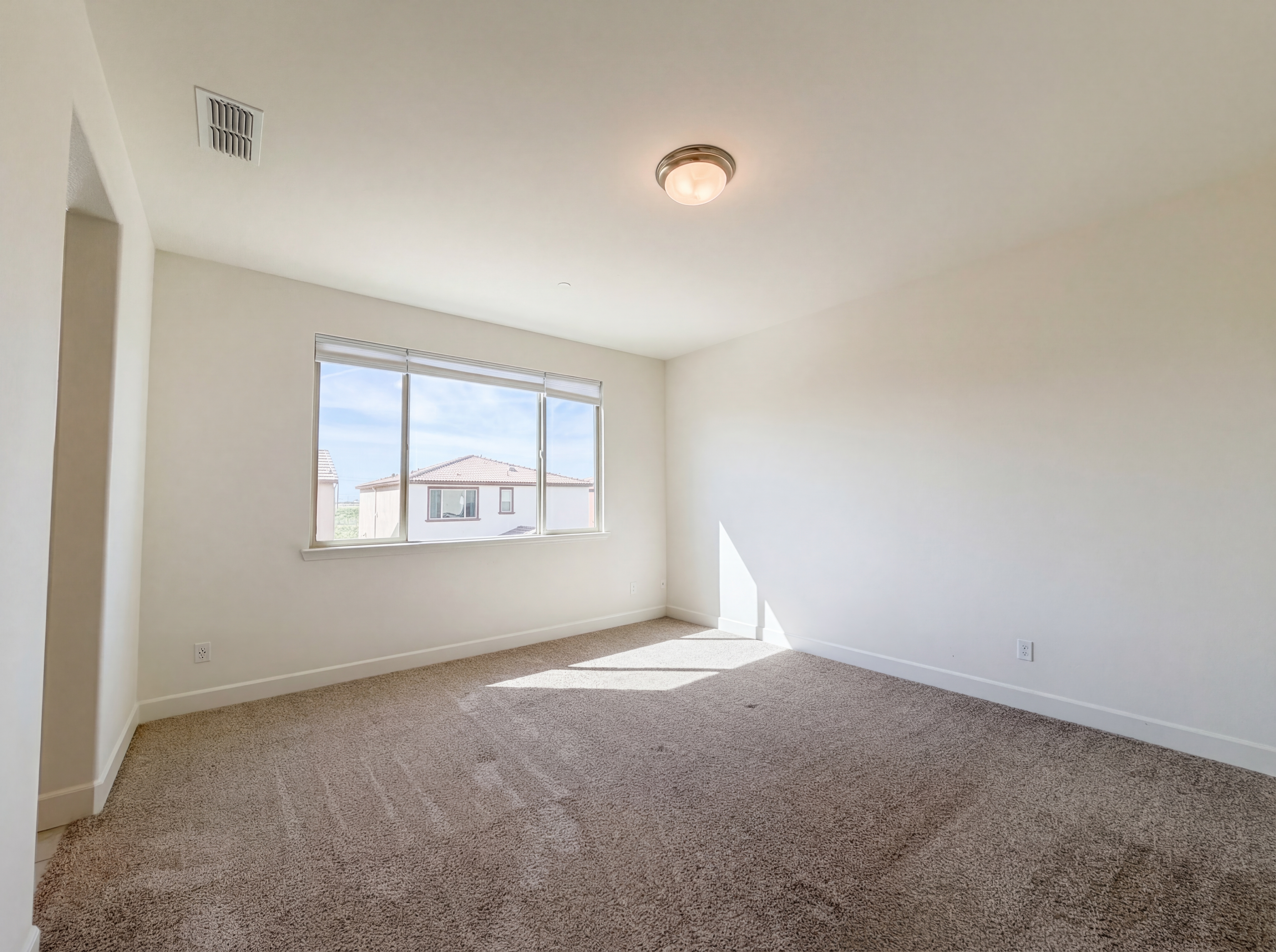 Photo 23 of 42 of 8778 Encore Way, Elk Grove, CA
