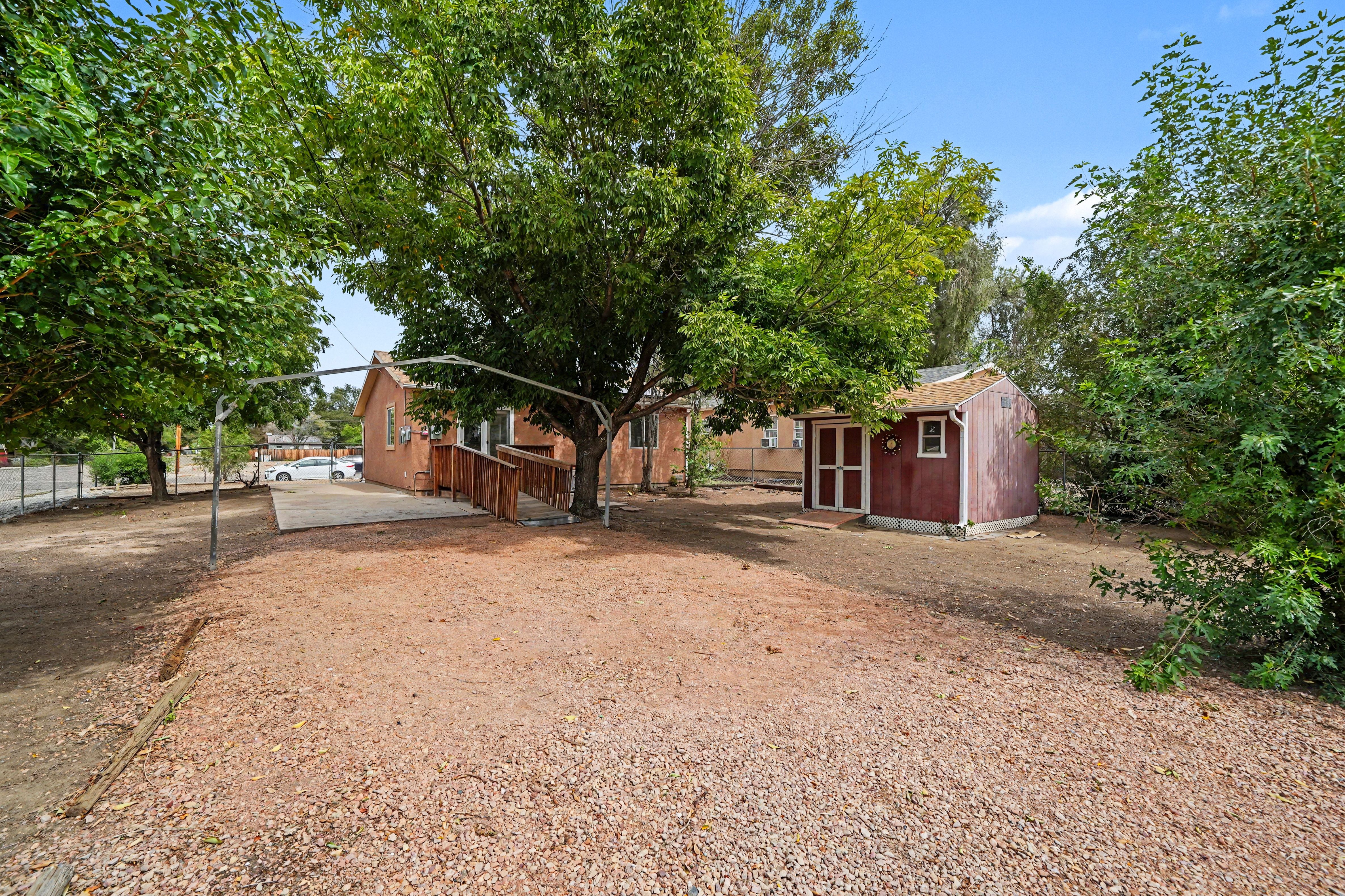 Photo 13 of 15 of 1002 Catalpa St, Pueblo, CO