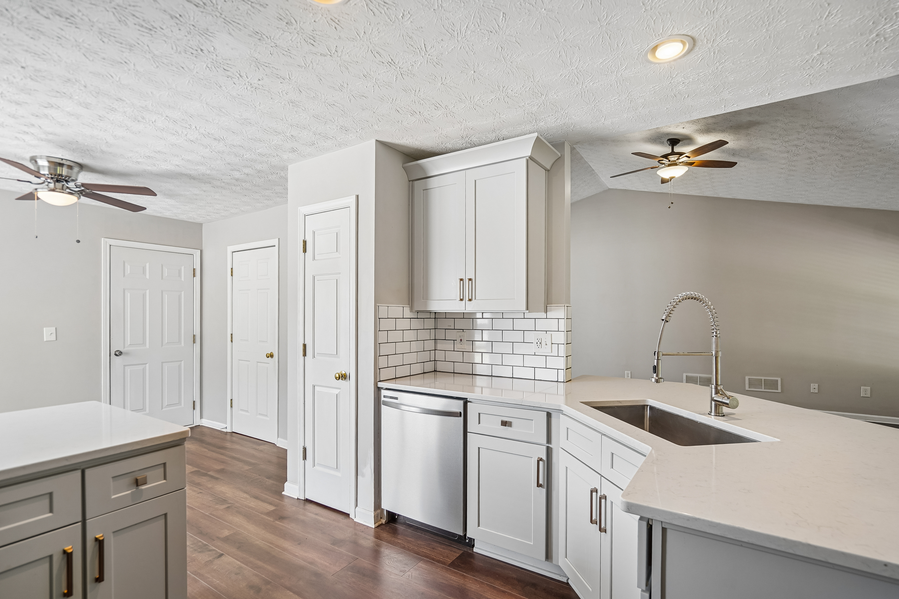 Photo 20 of 31 of 2213 Skylar Leigh Dr, Buford, GA