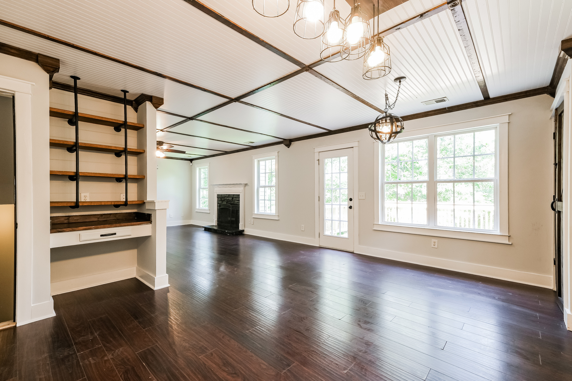 Photo 8 of 24 of 434 Pine Tree Dr, Dawsonville, GA