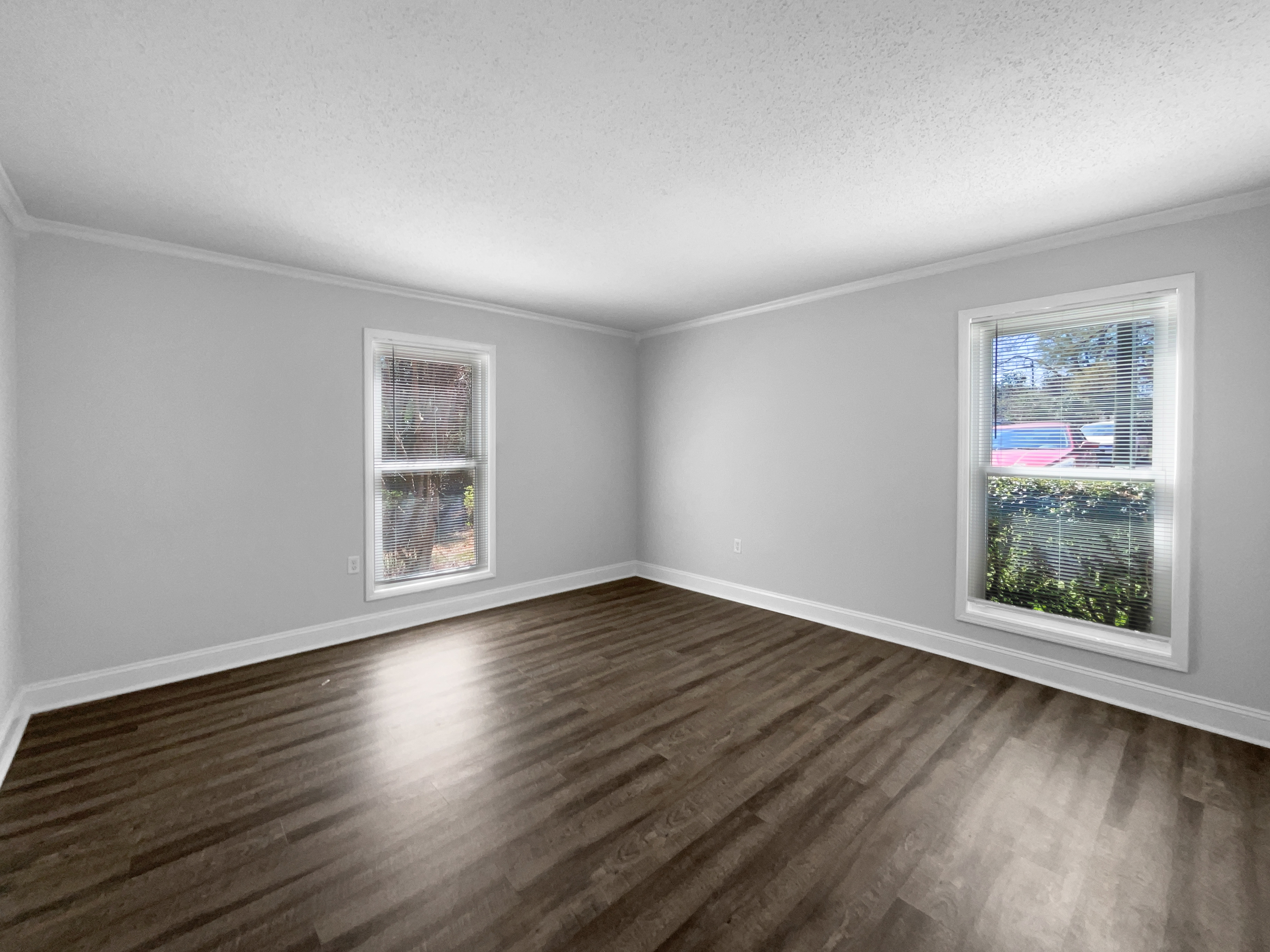 Photo 5 of 20 of 4936 Sardis Rd, Charlotte, NC