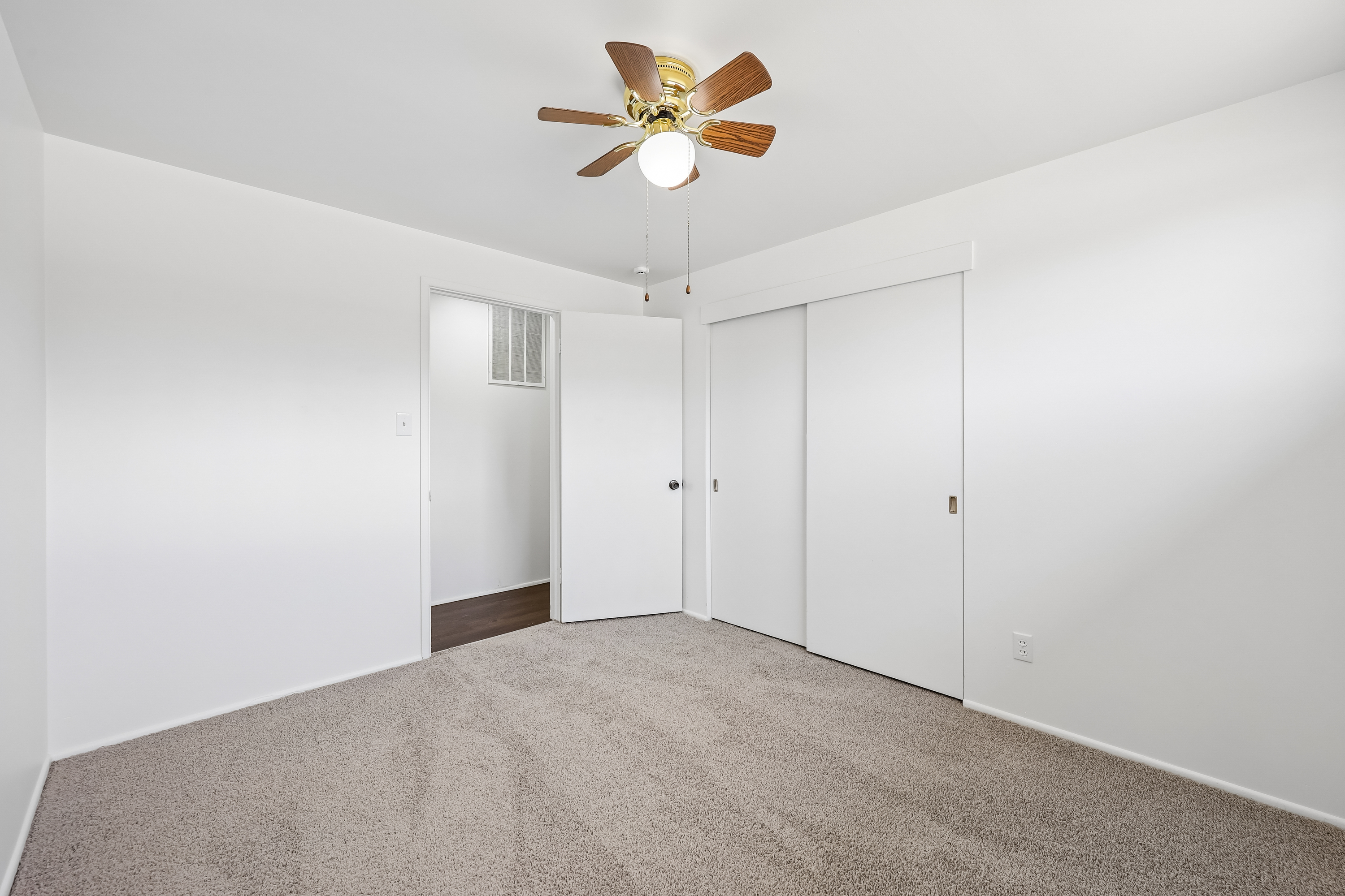 Photo 4 of 20 of 259 Sage Creek Cir, Springville, UT