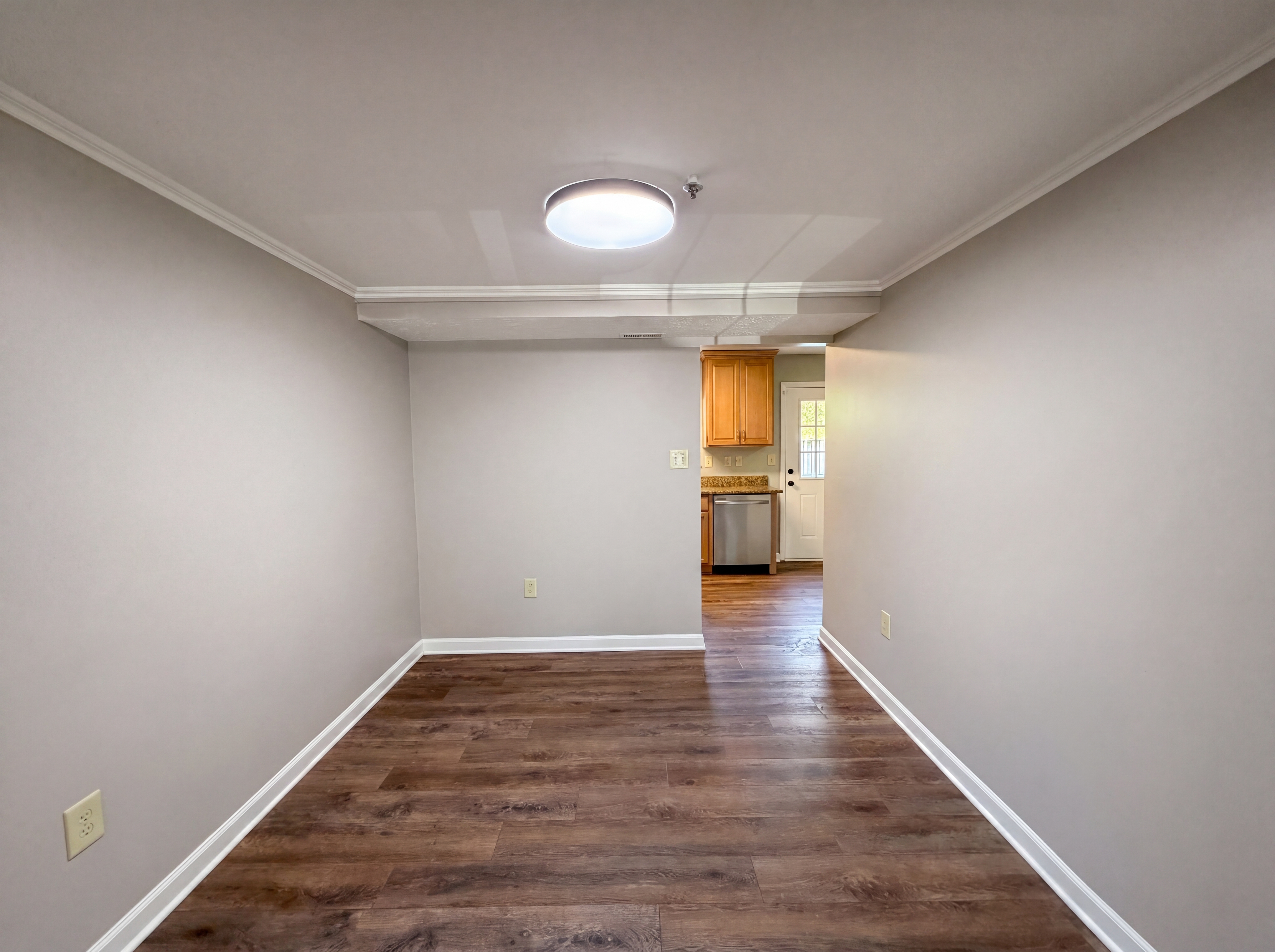 Photo 6 of 41 of 5812 Springfish Pl, Waldorf, MD