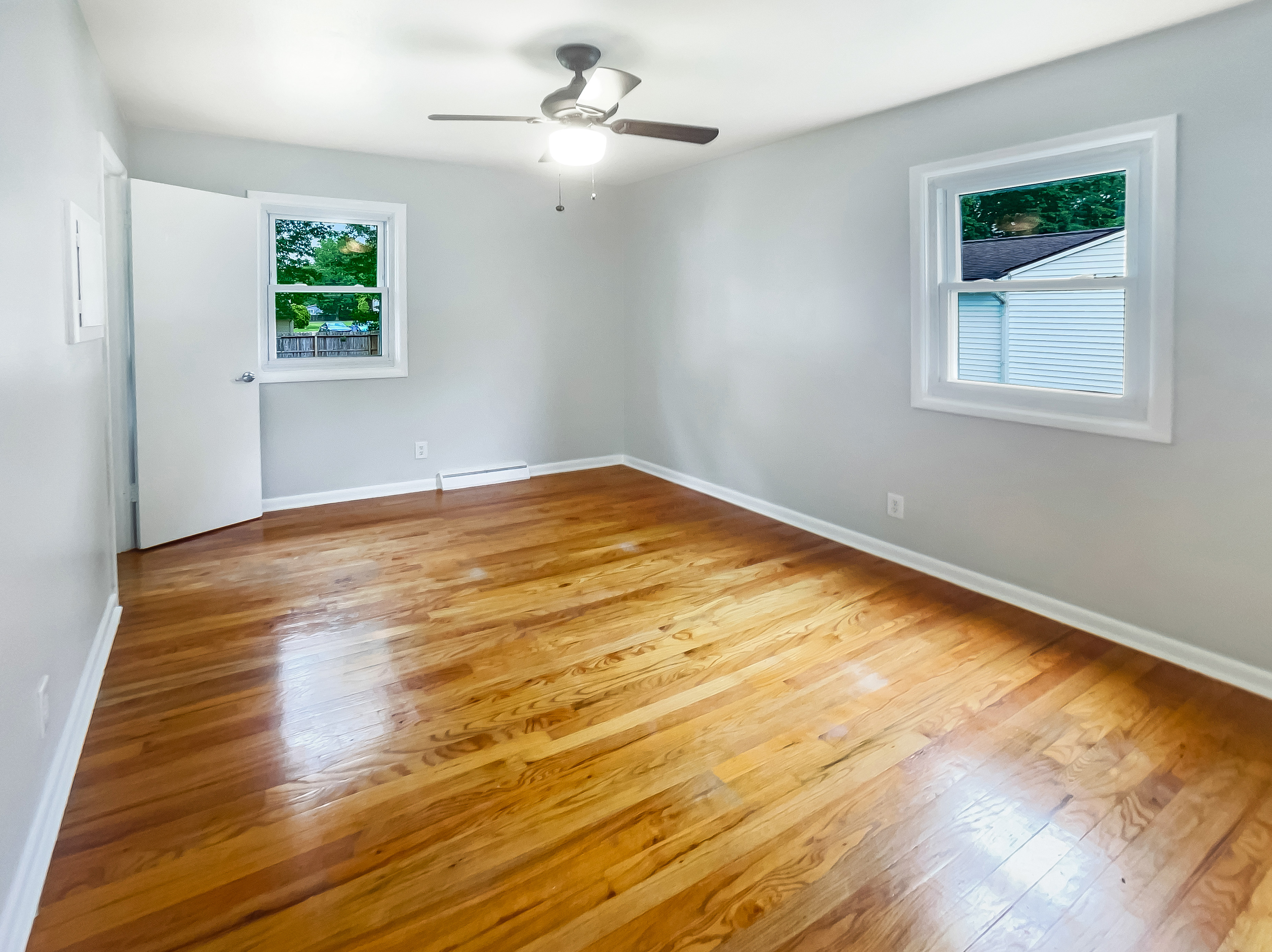 Photo 16 of 24 of 4131 Burton Dr, Stow, OH