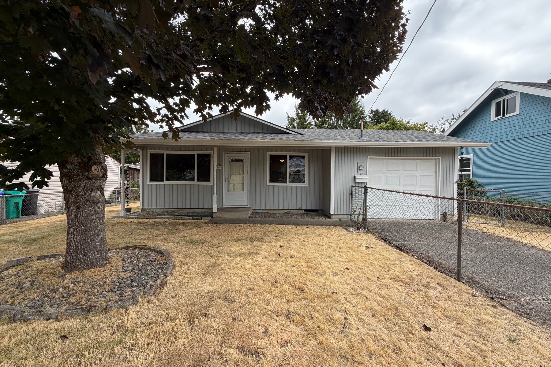Photo 1 of 3910 SE 71st Ave