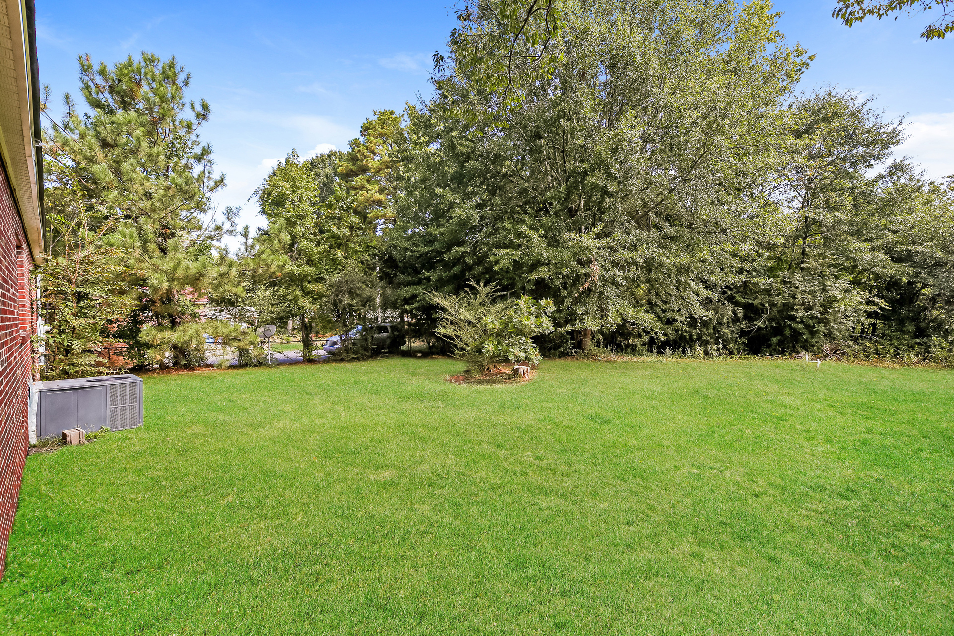 Photo 20 of 21 of 105 Short St, Laurens, SC