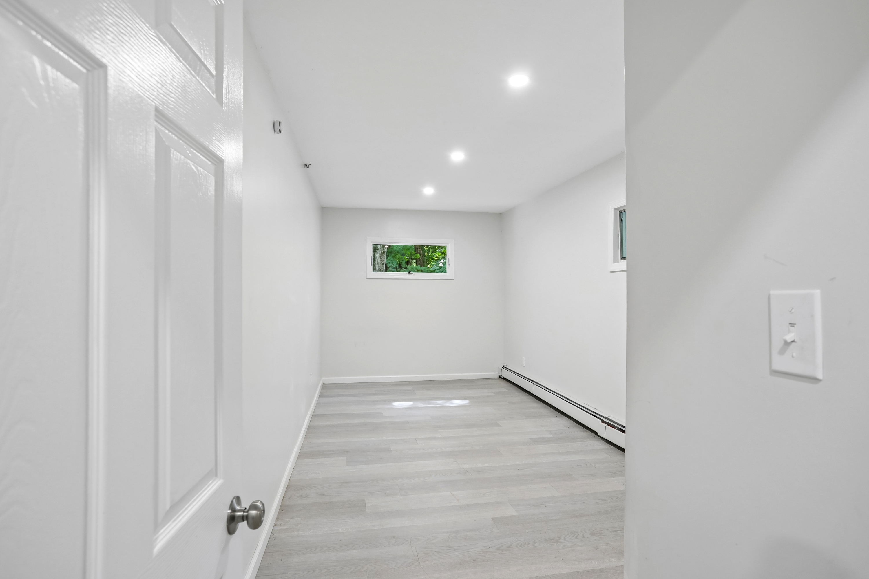 Photo 21 of 31 of 951 Haverstraw Rd, Suffern, NY