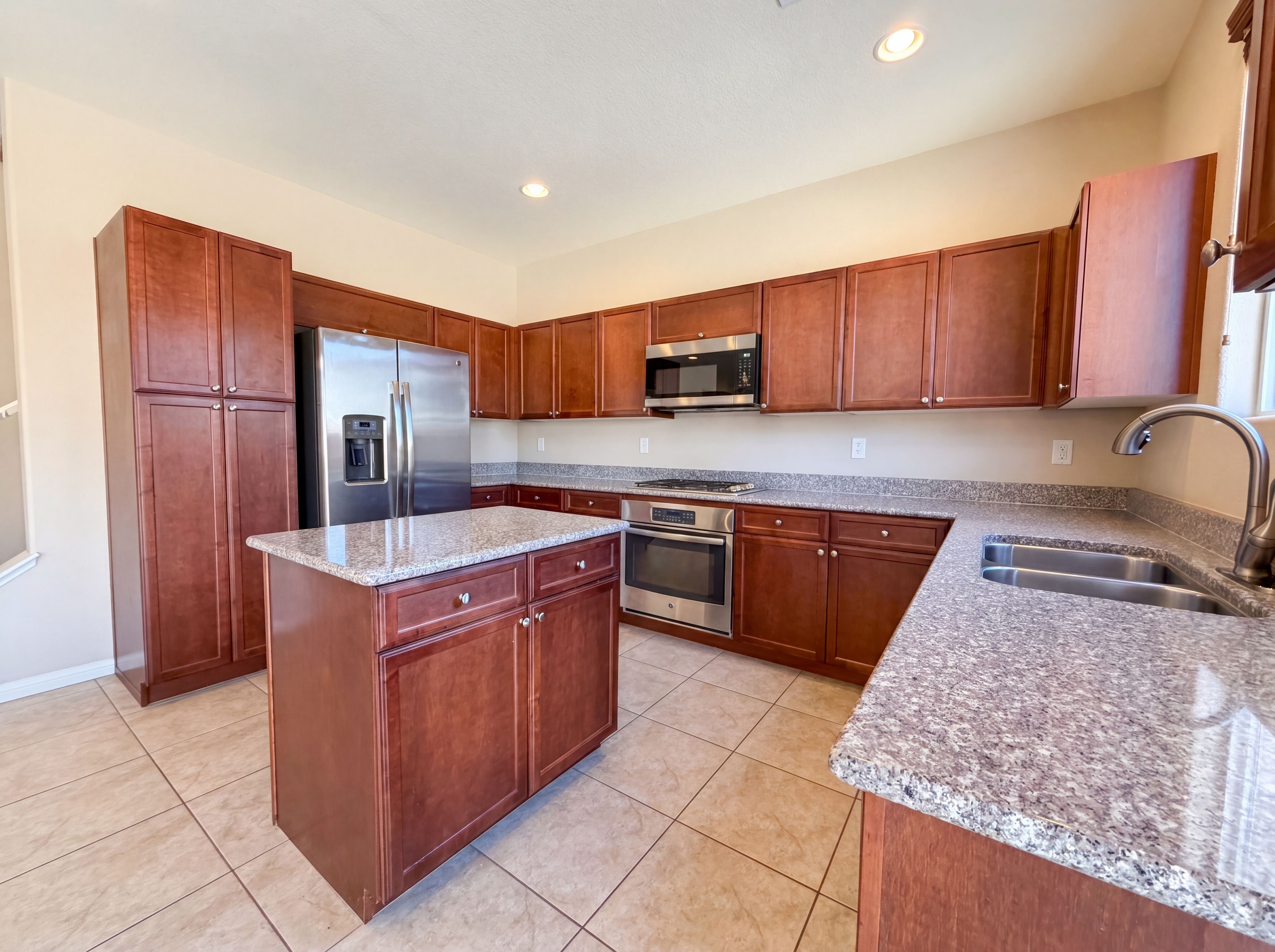 Photo 2 of 23 of 6472 Haypress Ct, Las Vegas, NV
