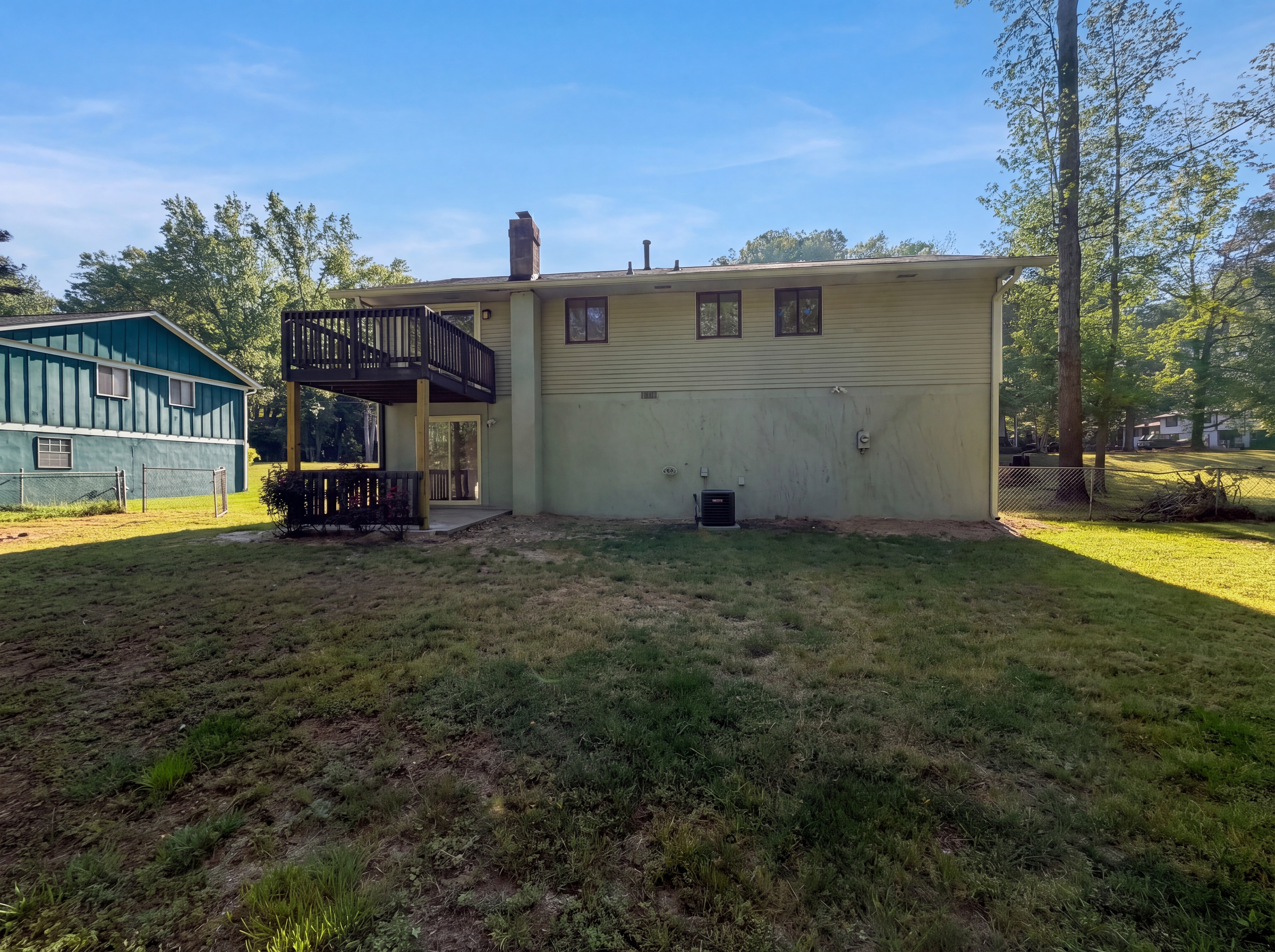 Photo 14 of 16 of 1010 Buckhurst Dr, Atlanta, GA