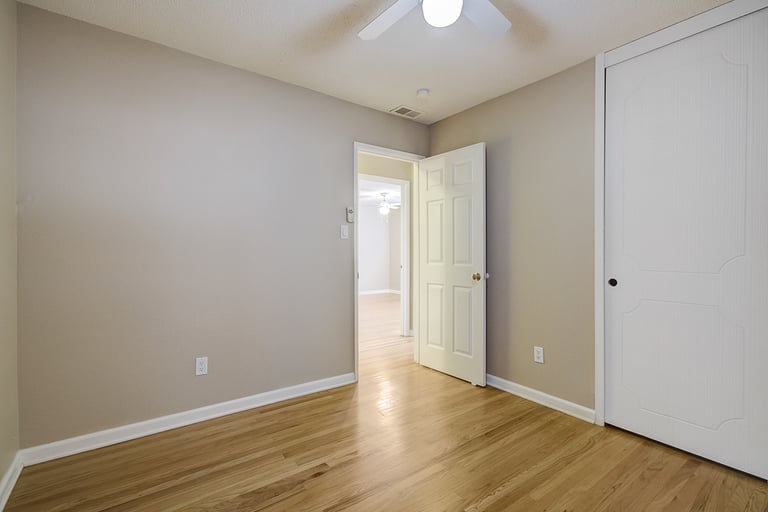 Photo 34 of 40 - 2600 Heidelberg Ct, Sacramento, CA 95826
