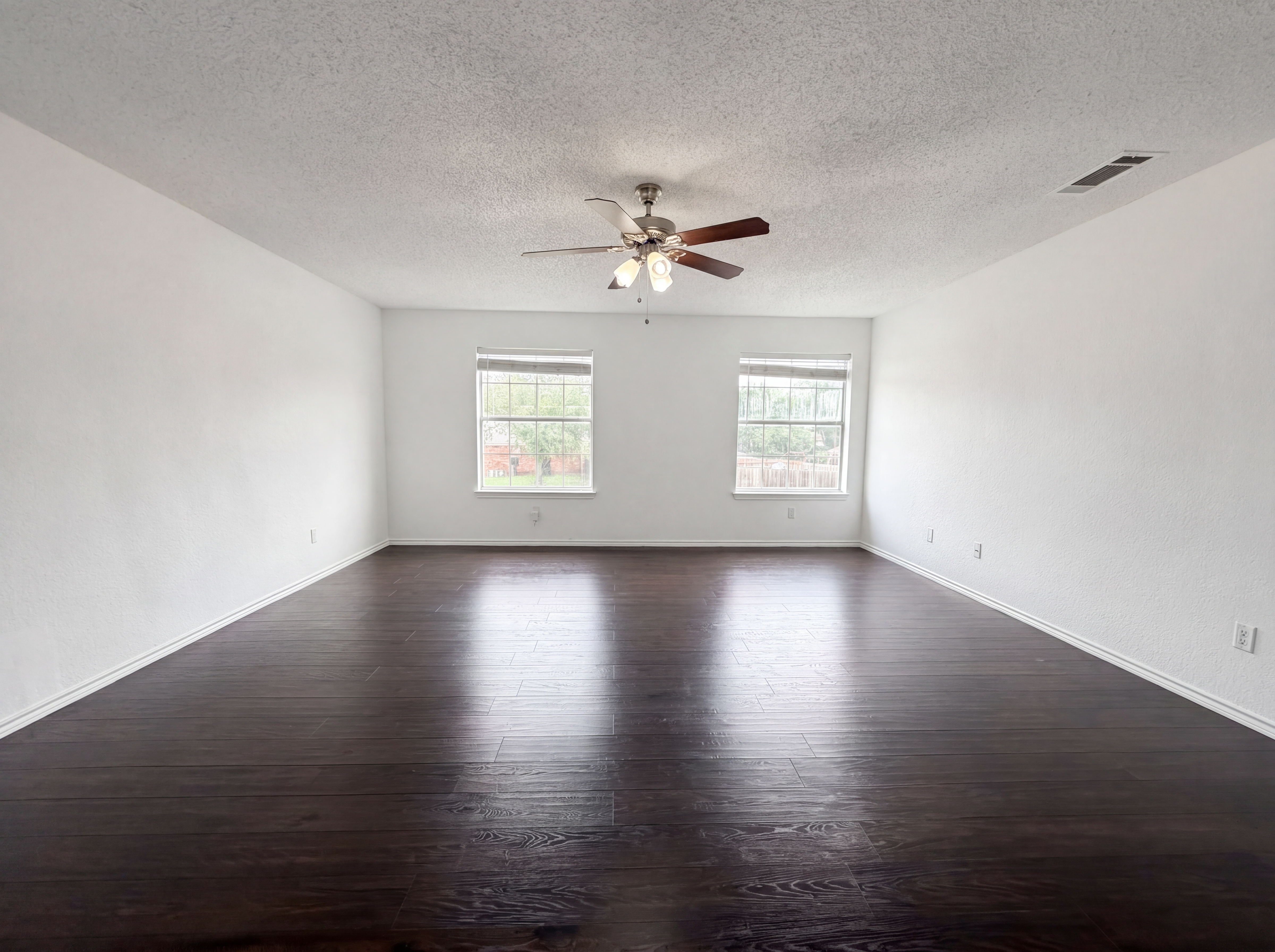 Photo 13 of 19 of 1301 Judy Ln, Copperas Cove, TX