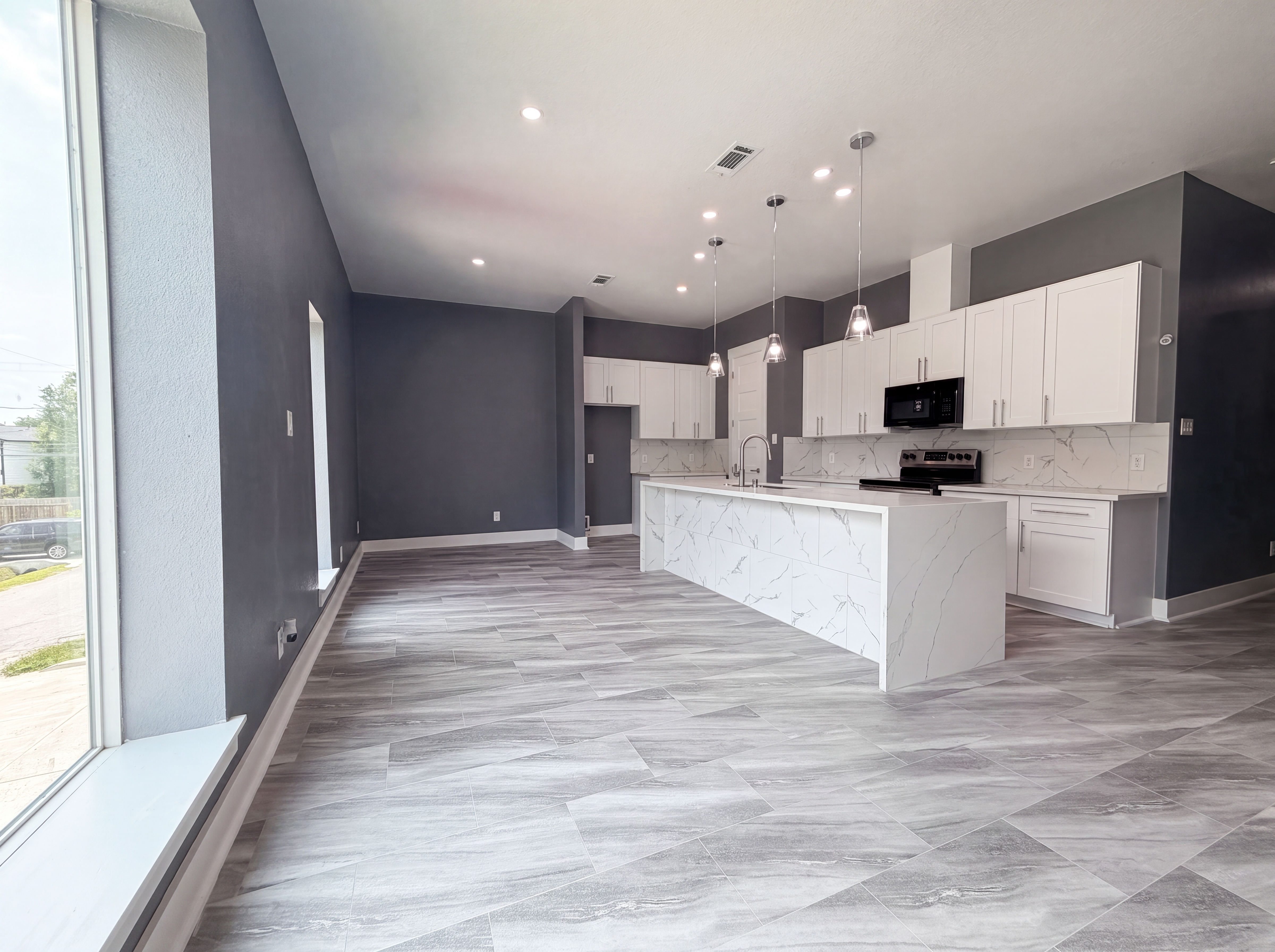Photo 15 of 19 of 4704 Ward St, Houston, TX