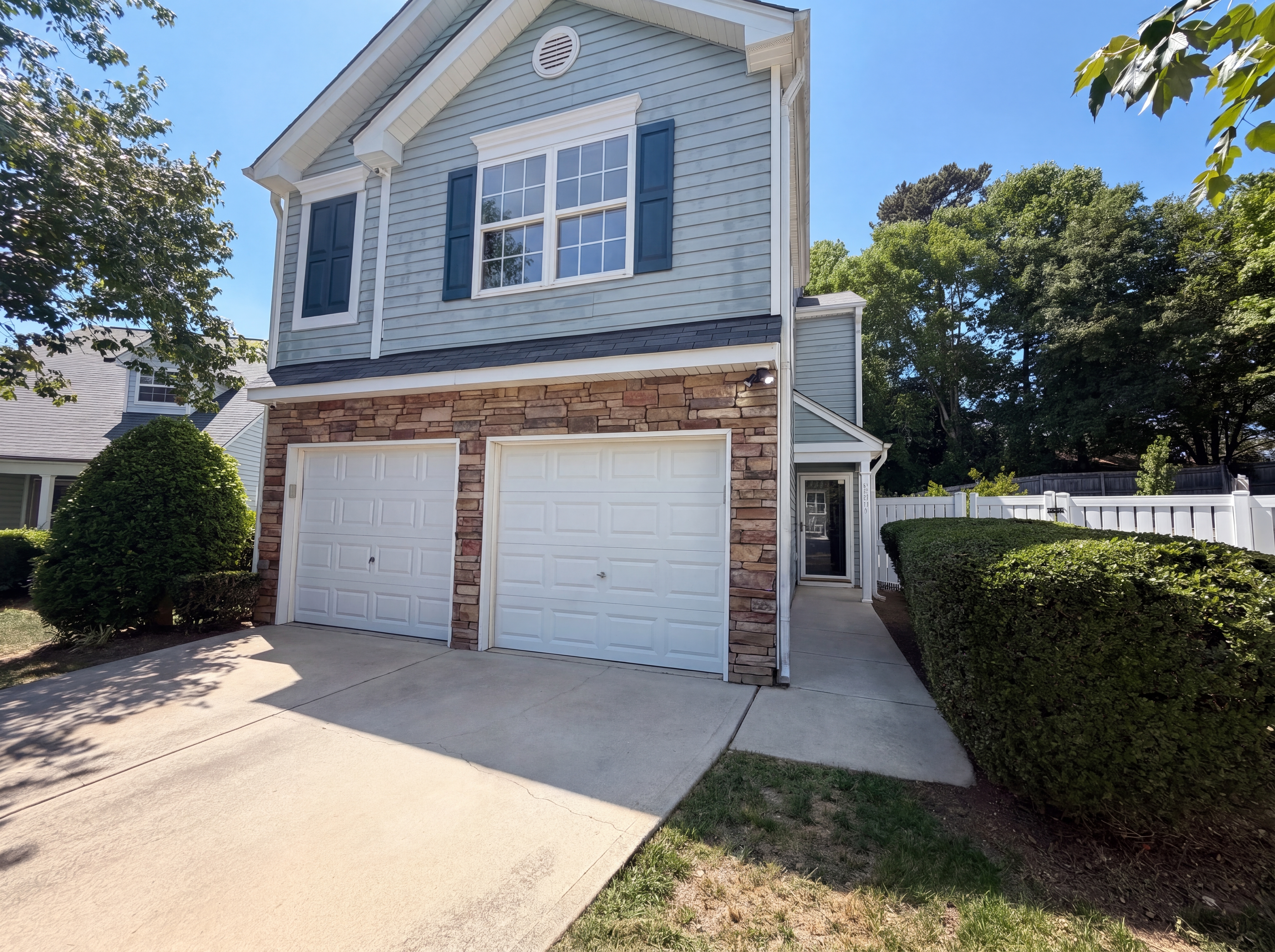 Photo 15 of 17 of 6005 Silkwater Ct, Raleigh, NC