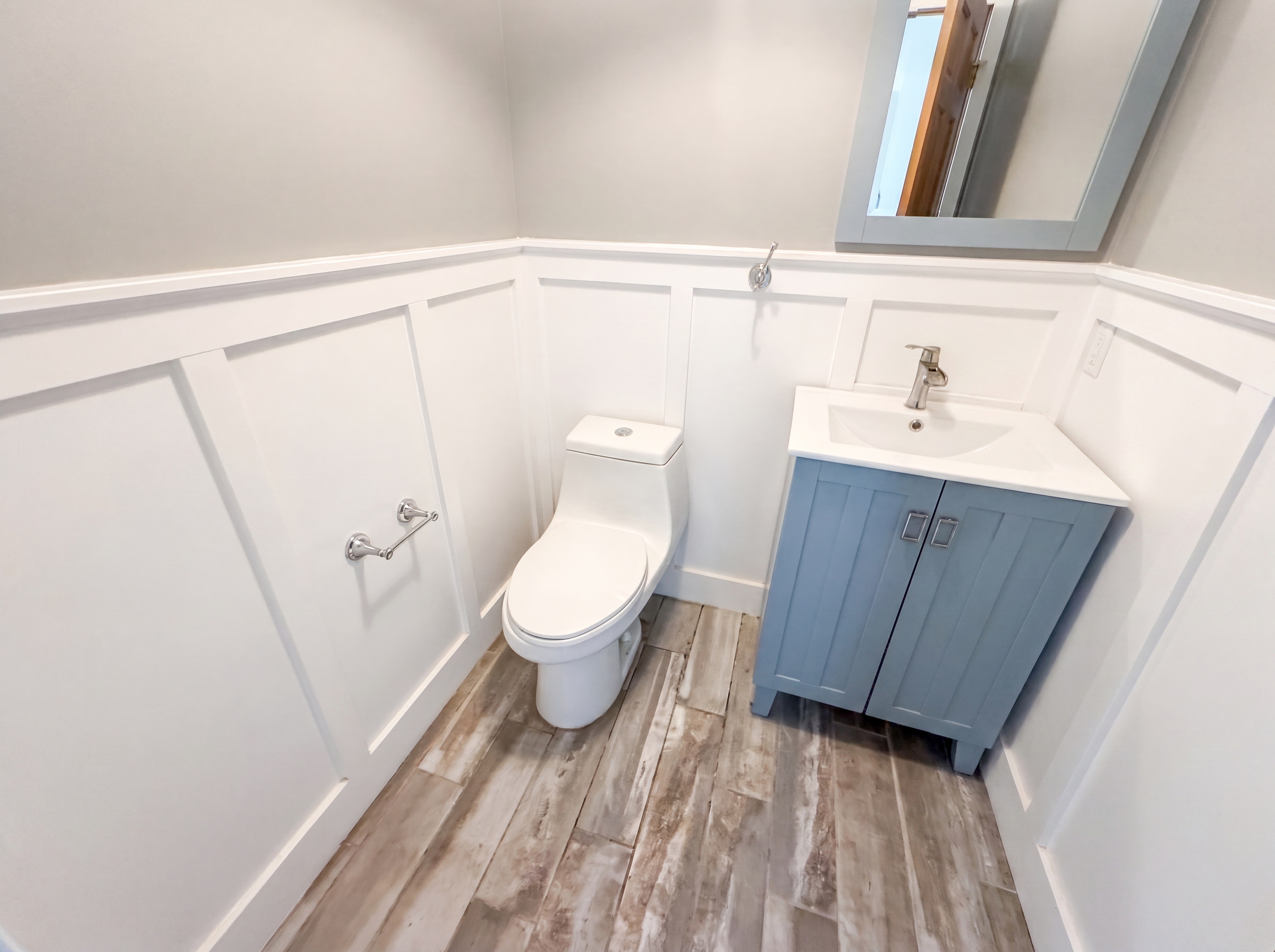 Photo 13 of 19 of 6536 Mountview Ct, Brighton, MI