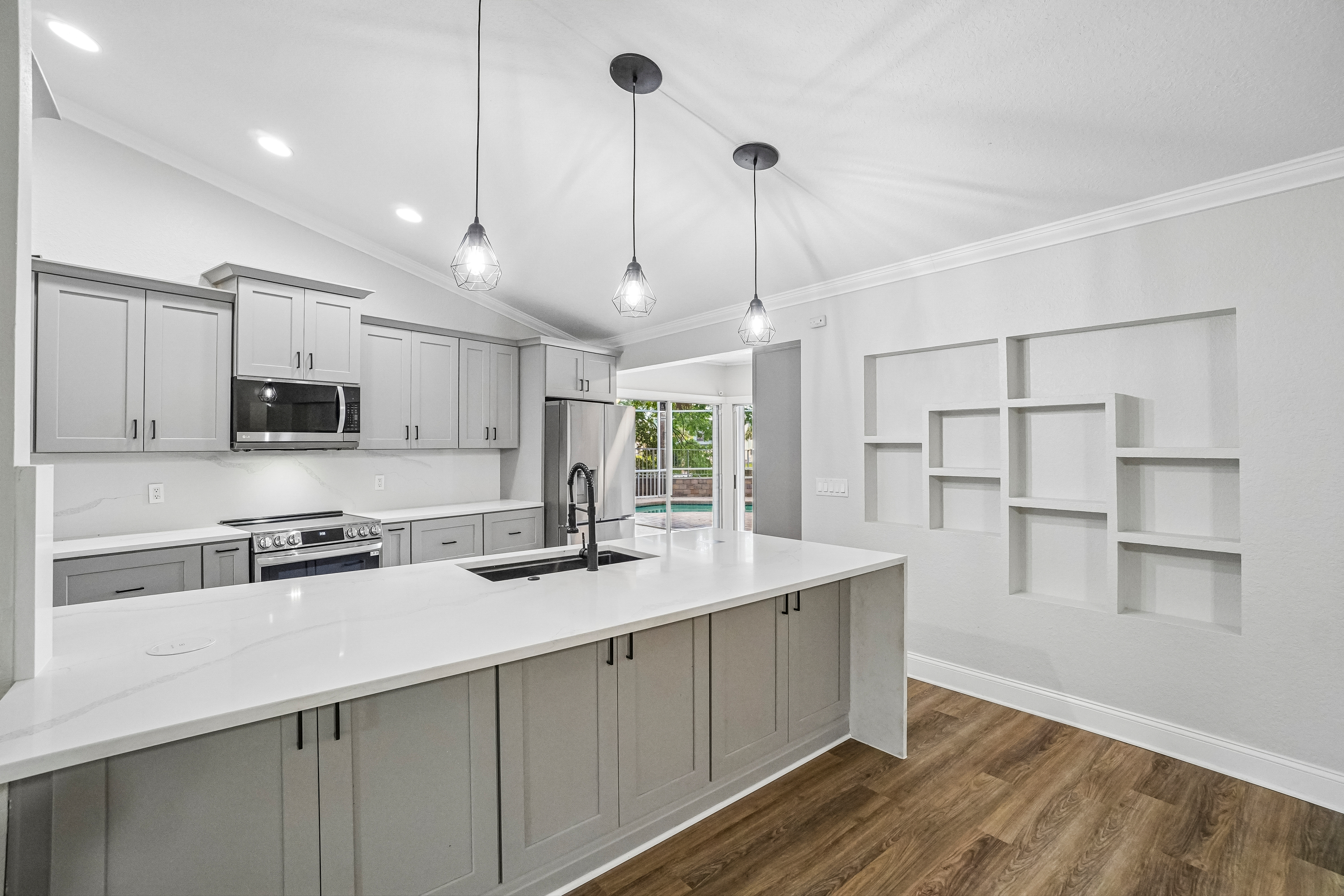 Photo 47 of 63 of 5609 Executive Dr, New Port Richey, FL