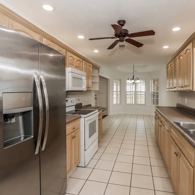 Property photo 2 of 253 Spring Oak Ln