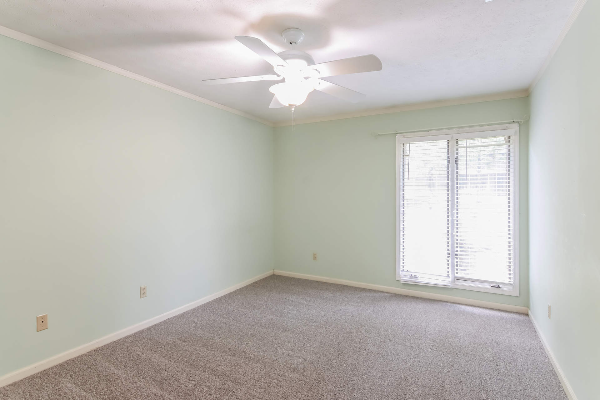 Photo 18 of 20 of 4303 Castlewood Pkwy, Columbus, GA