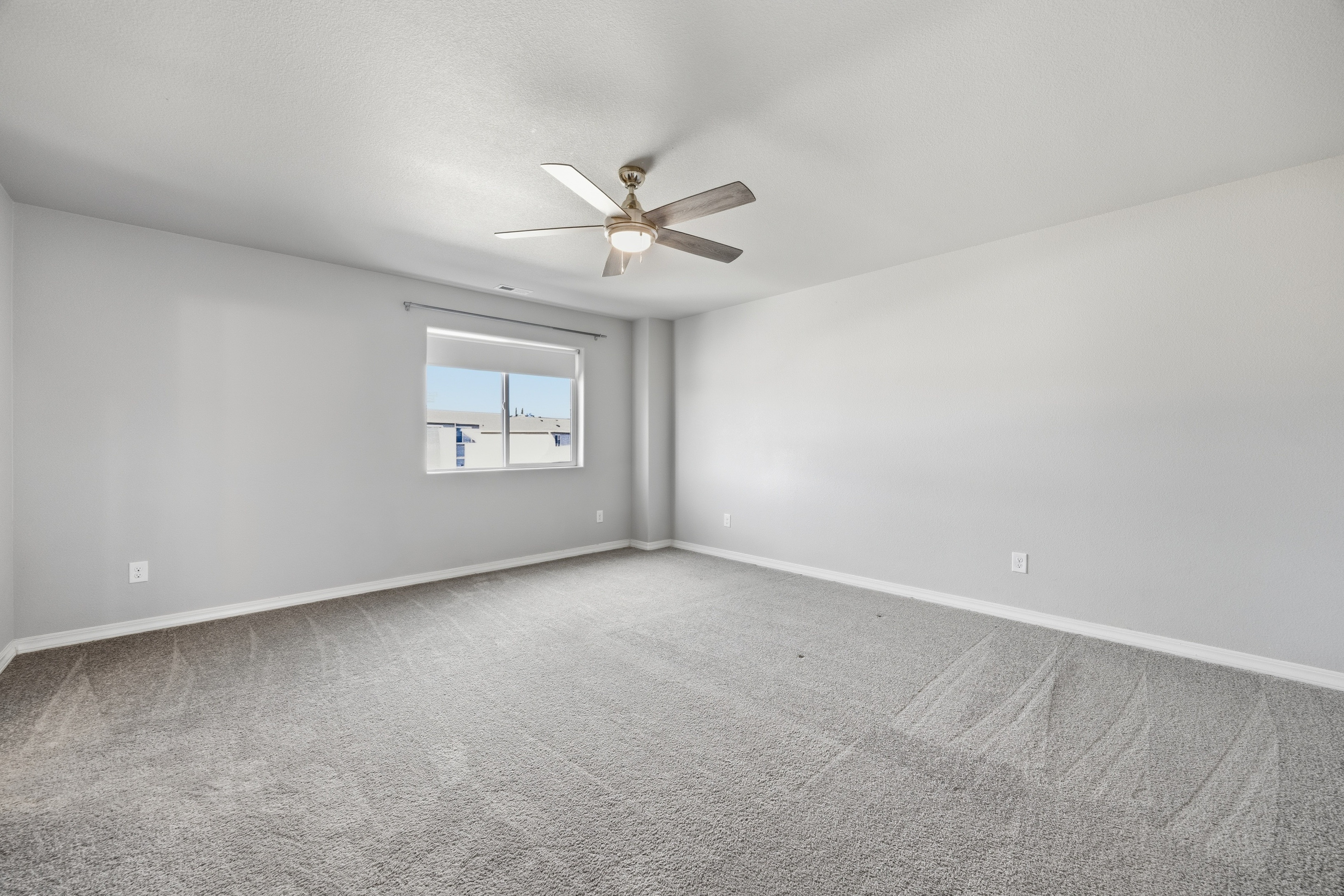 Photo 16 of 36 of 7668 Benecia Dr, Fountain, CO
