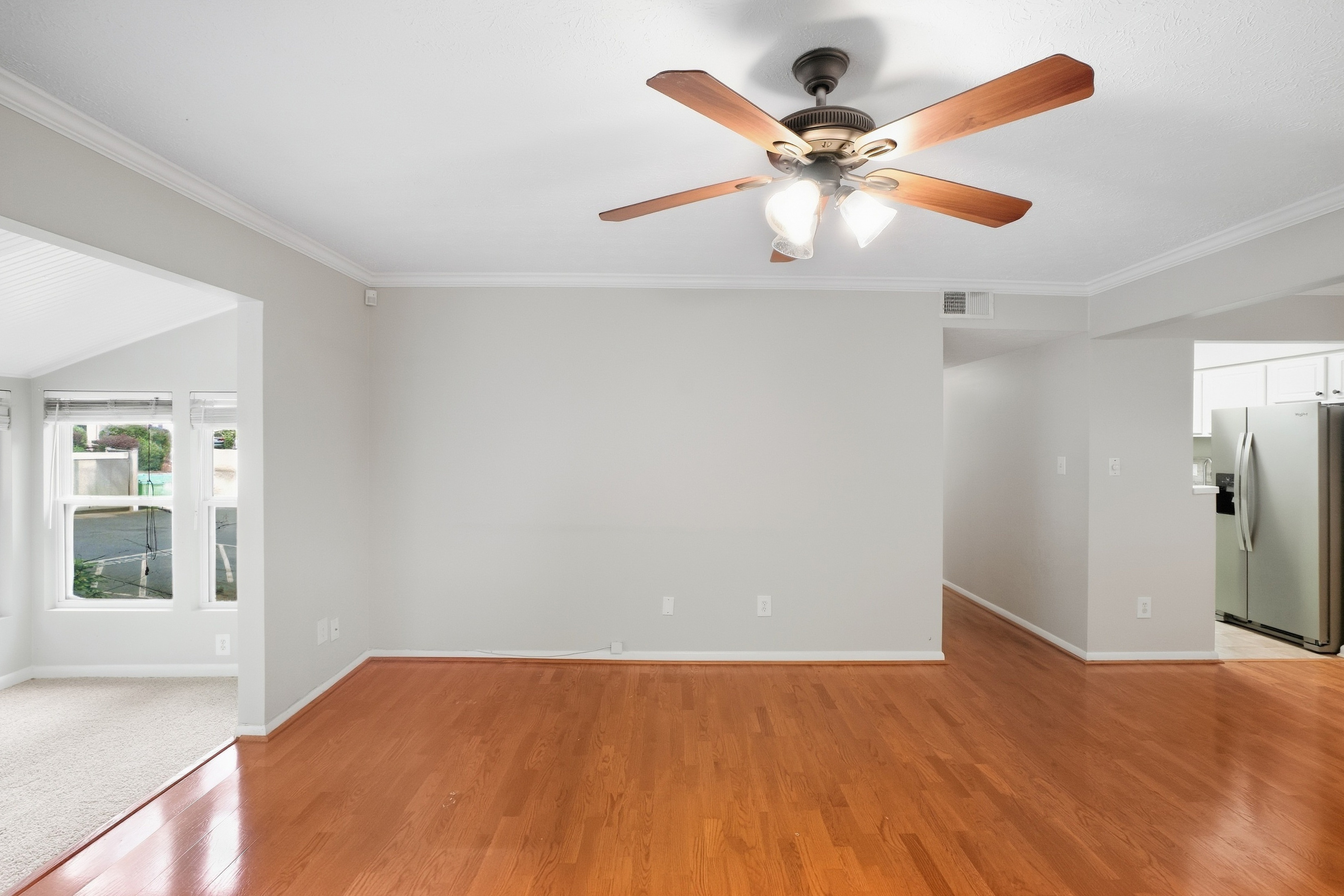 Photo 15 of 30 of 5145 Roswell Rd, Sandy Springs, GA