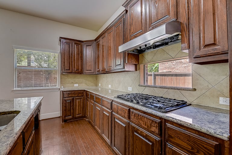 Photo 37 of 42 - 8305 Foothill Dr, Plano, TX 75024
