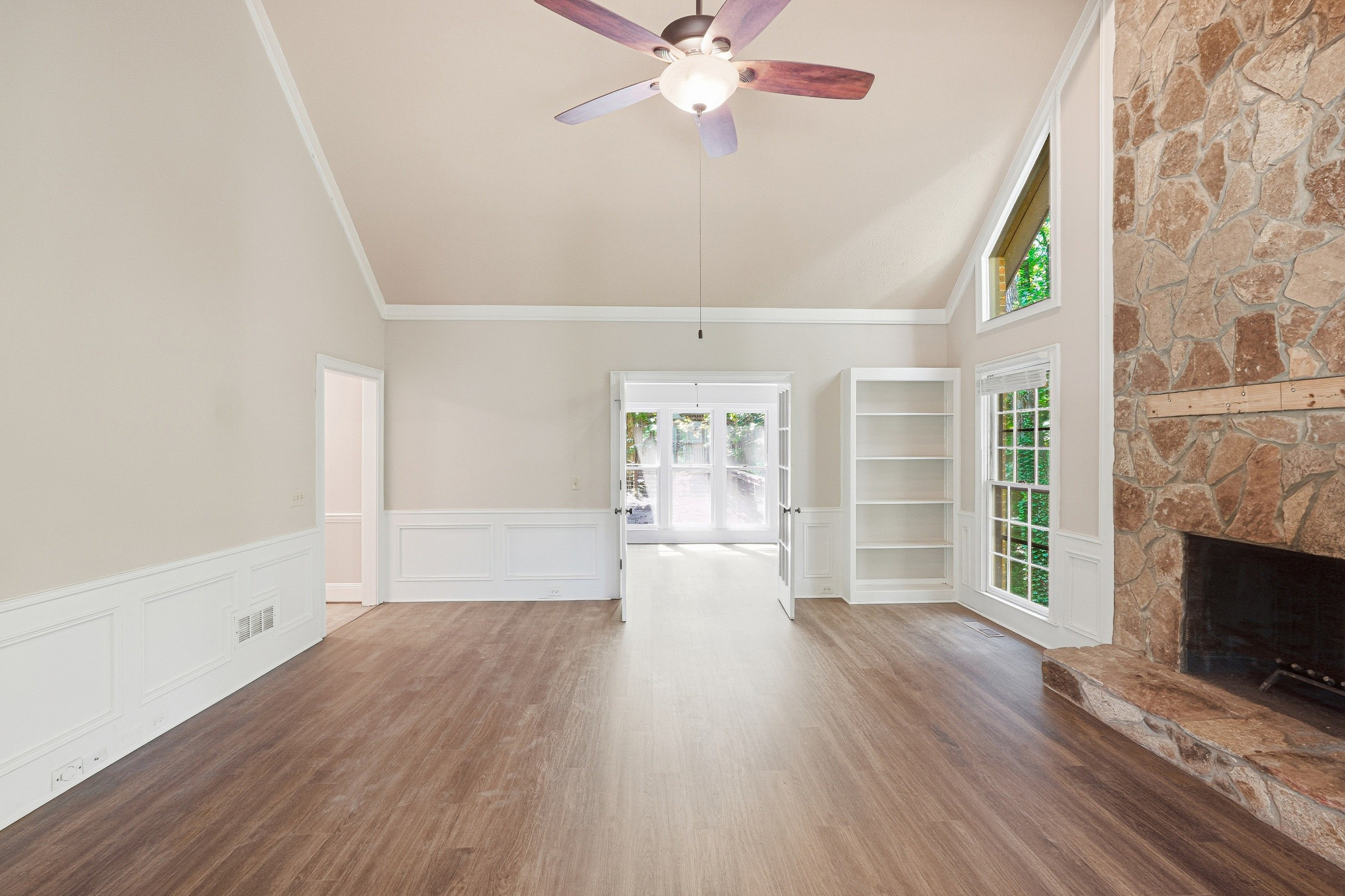 Photo 14 of 54 of 2360 Kimbrough Ct, Sandy Springs, GA