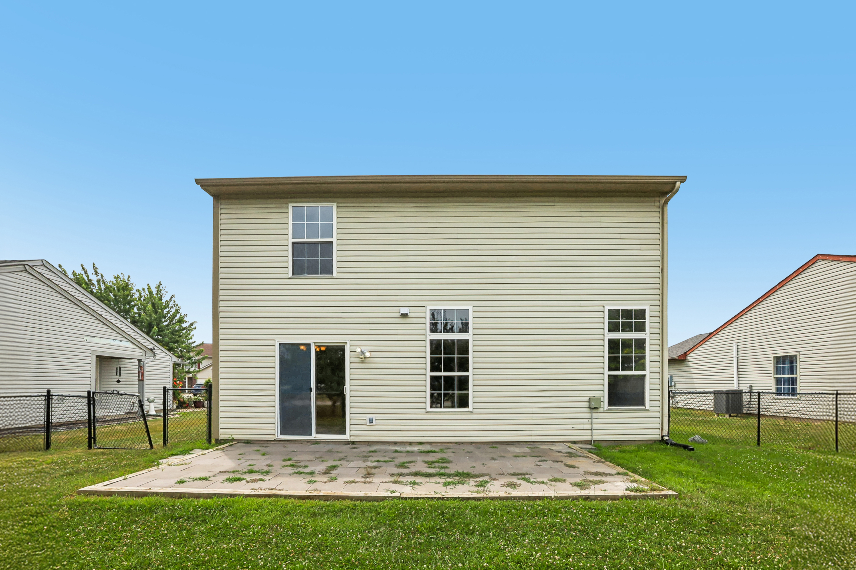 Photo 5 of 44 of 165 Harts Ford Way, Brownsburg, IN
