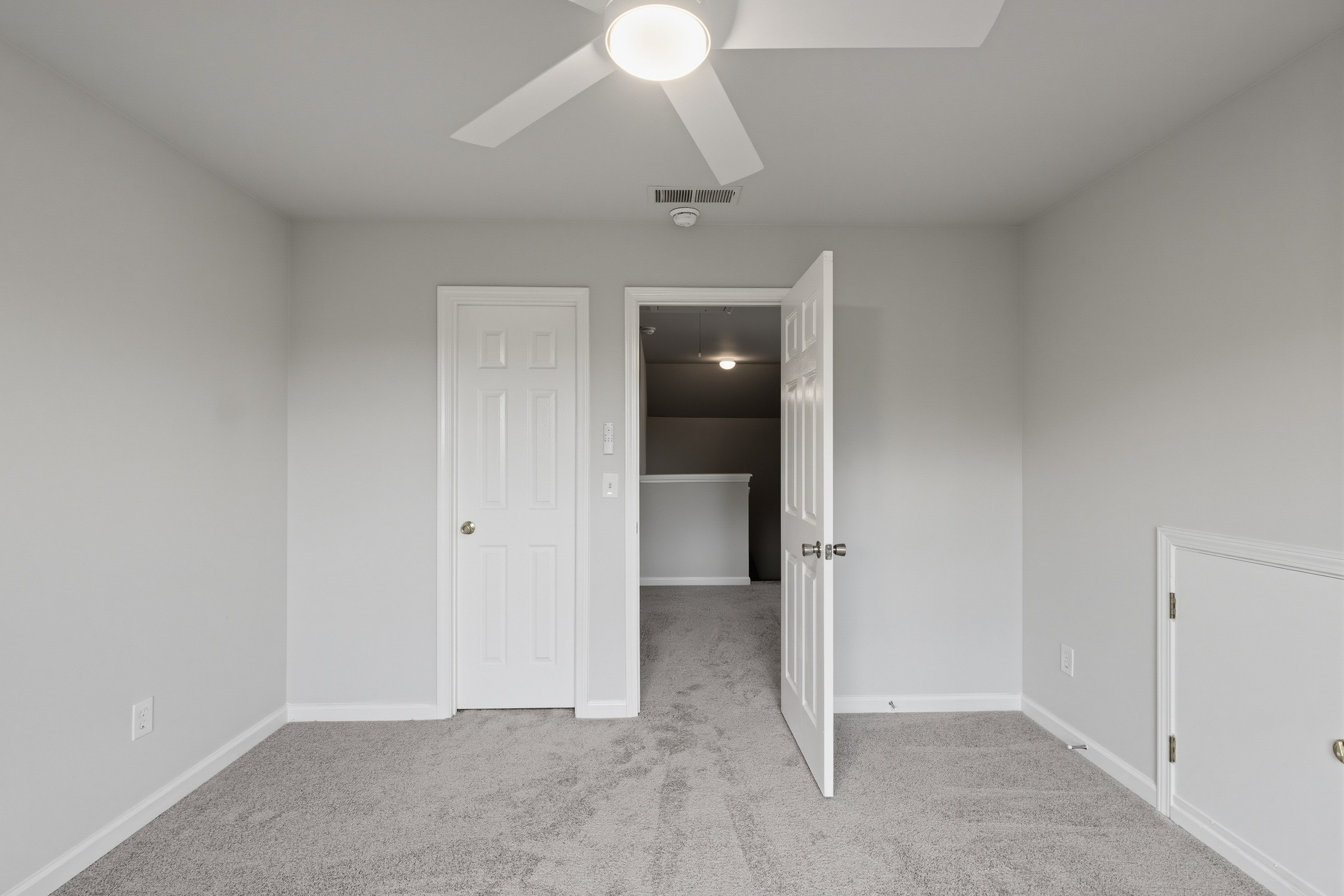 Photo 30 of 64 of 7295 Madison Cir, Union City, GA