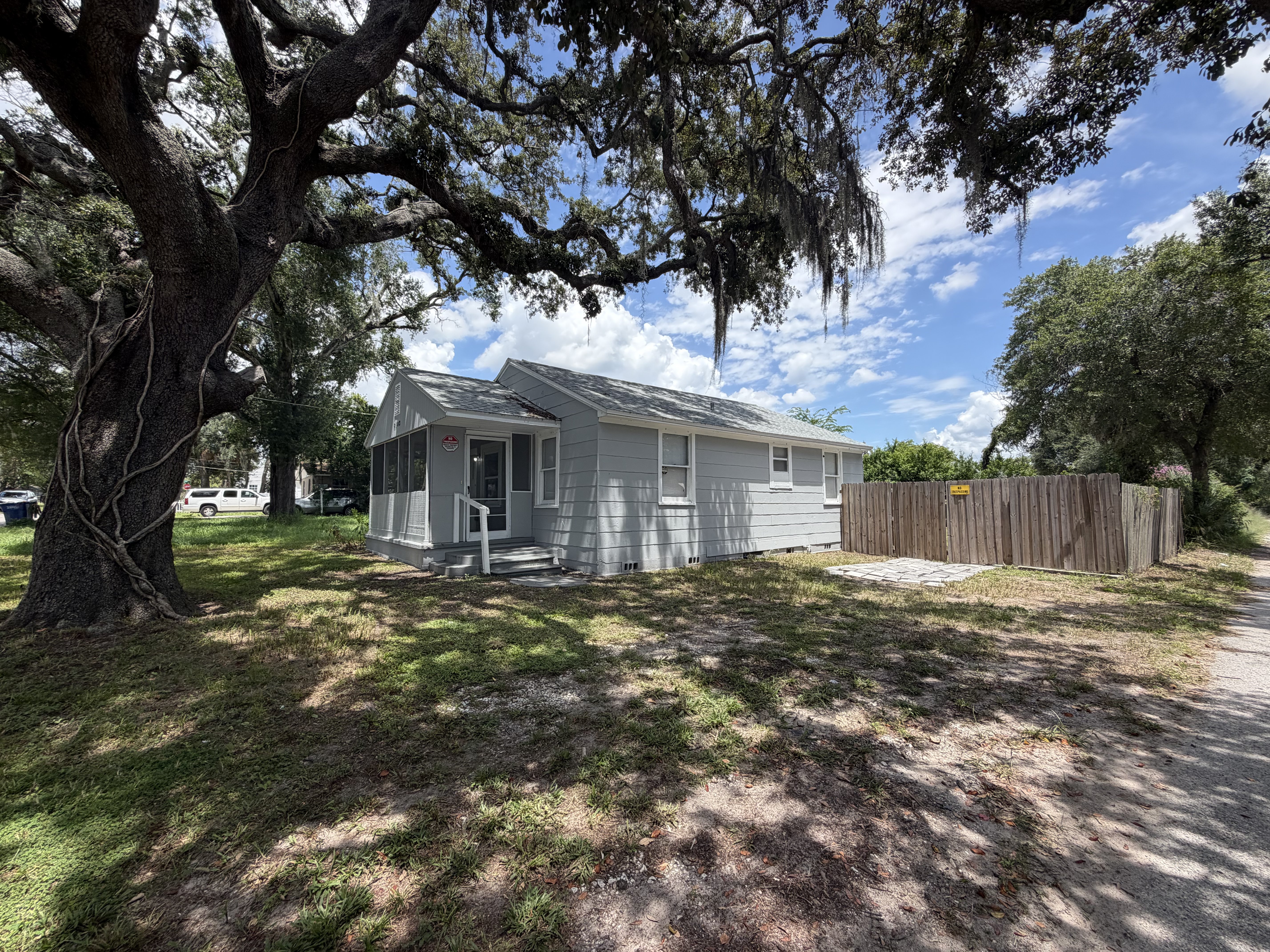 Photo 13 of 14 of 8103 N 18th St, Tampa, FL