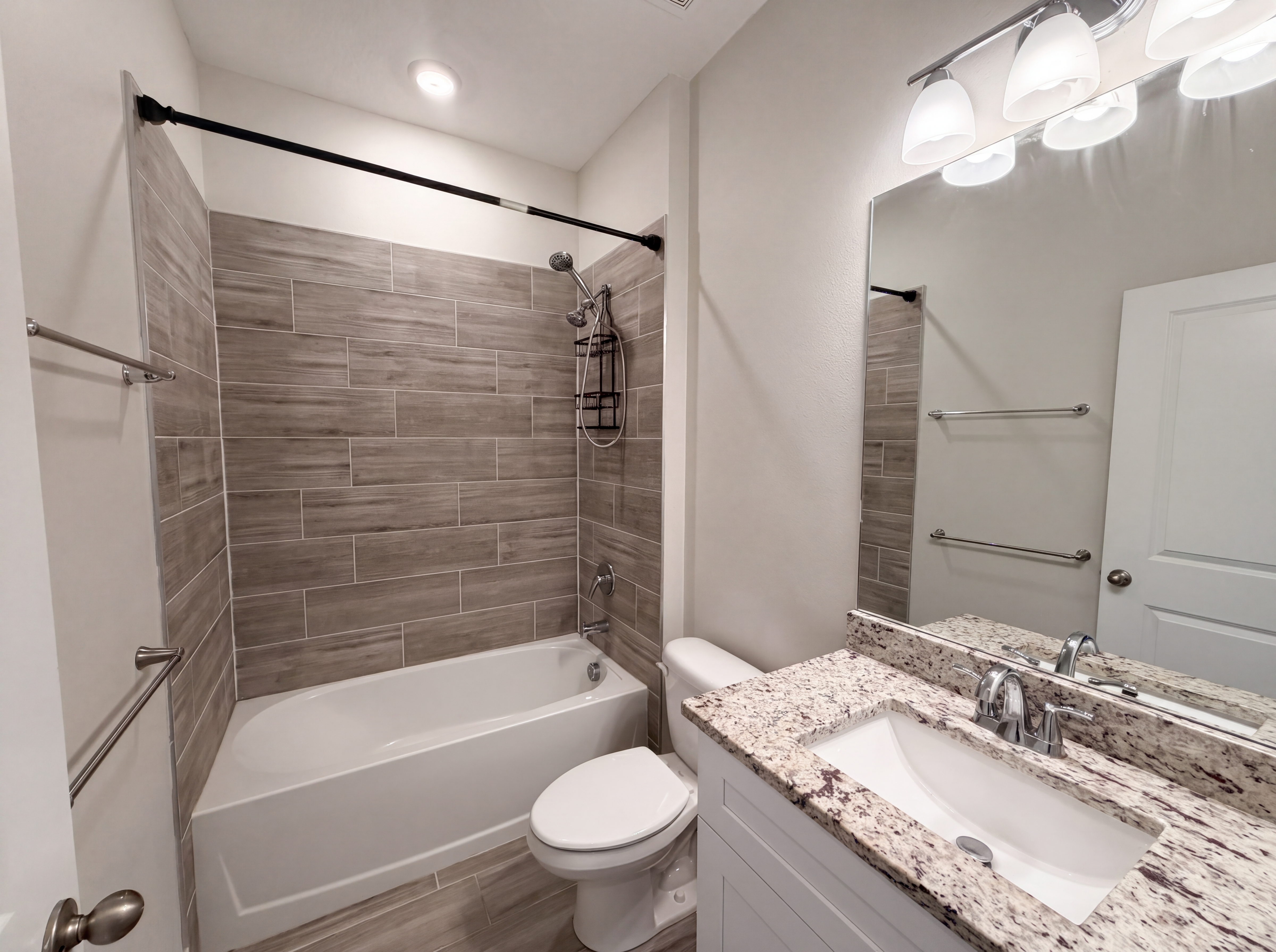 Photo 16 of 22 of 446 Cinnamon Dr, Kissimmee, FL