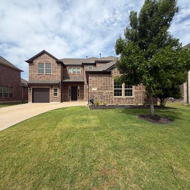 Property photo 1 of 850 Elm Park Dr