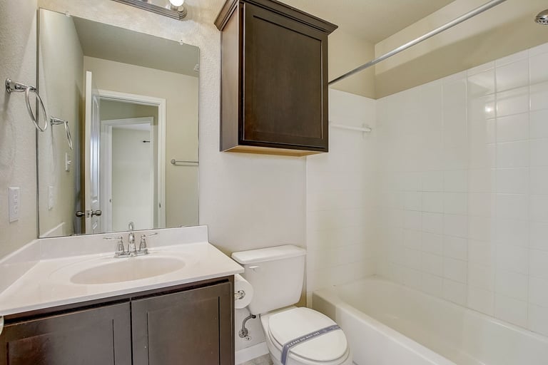 Photo 31 of 33 - 904 Alamo Plaza Dr, Cedar Park, TX 78613