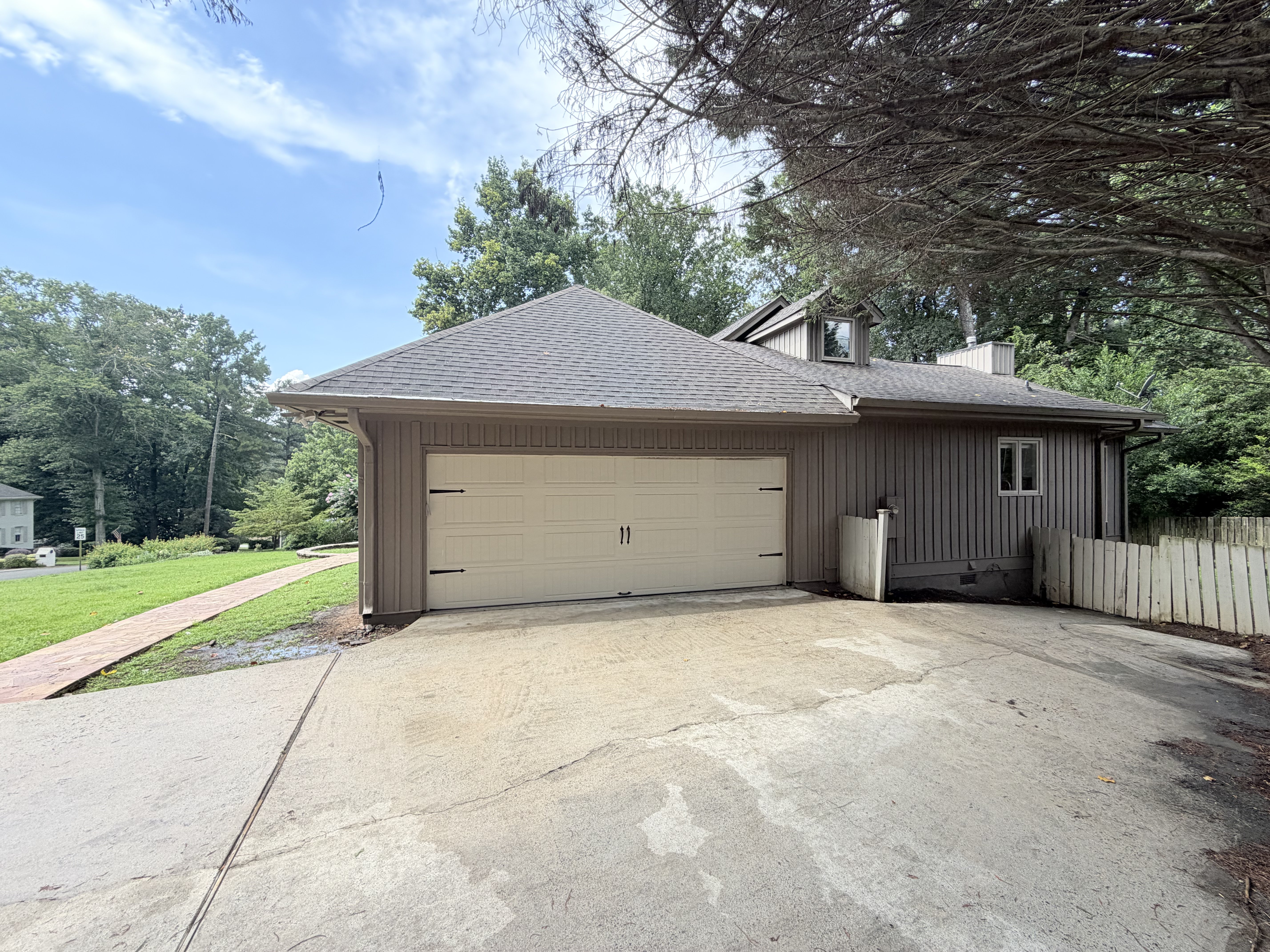 Photo 41 of 44 of 5344 Forest Springs Dr, Atlanta, GA