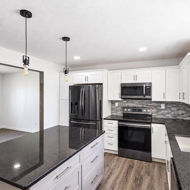 Property photo 2 of 295 Best Dr