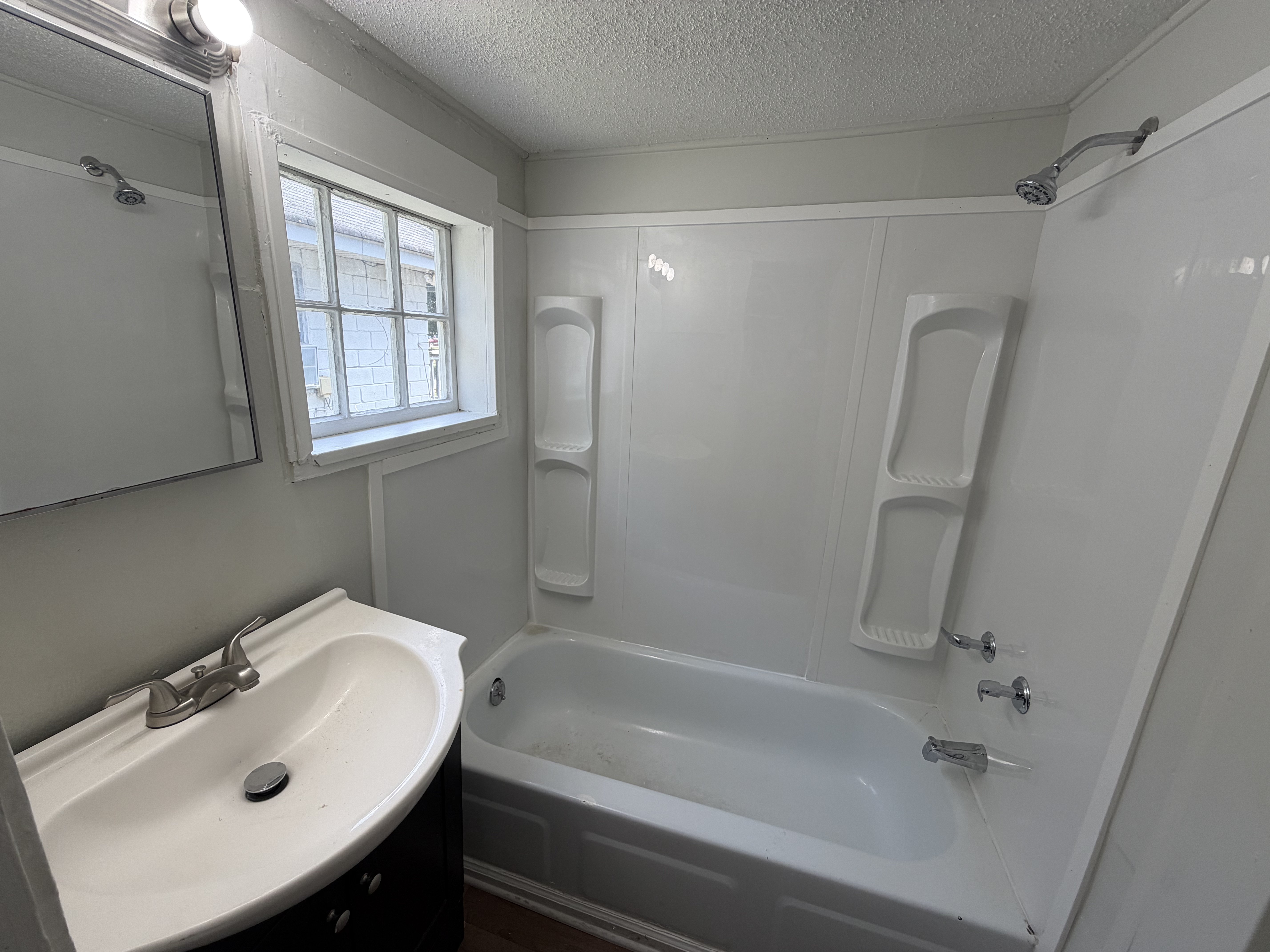 Photo 11 of 18 of 1504 Double Branch Rd, West Columbia, SC