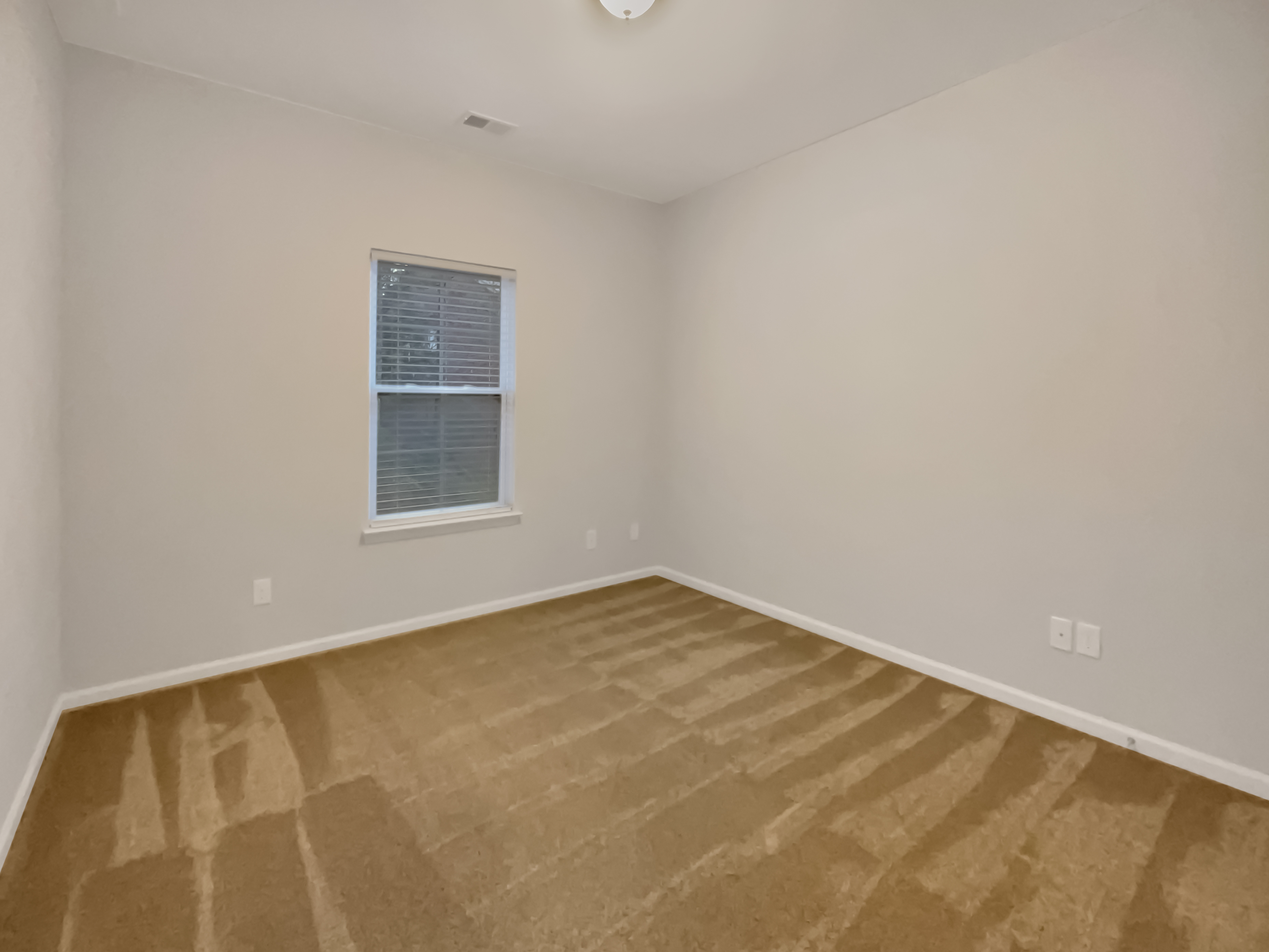 Photo 5 of 31 of 705 Old Cove Rd, Fort Mill, SC