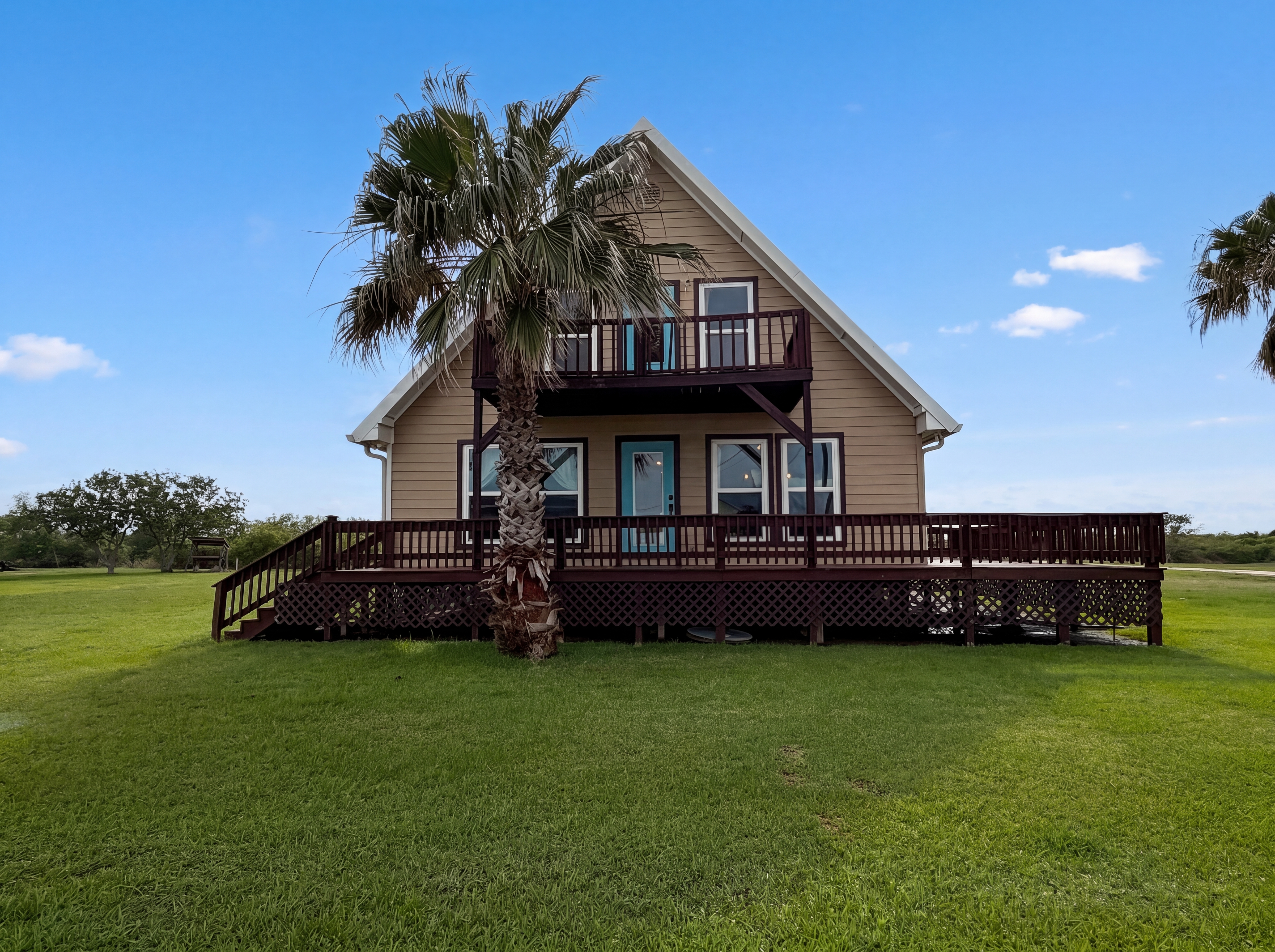 Photo 16 of 19 of 552 Marshall Johnson Ave S, Port Lavaca, TX