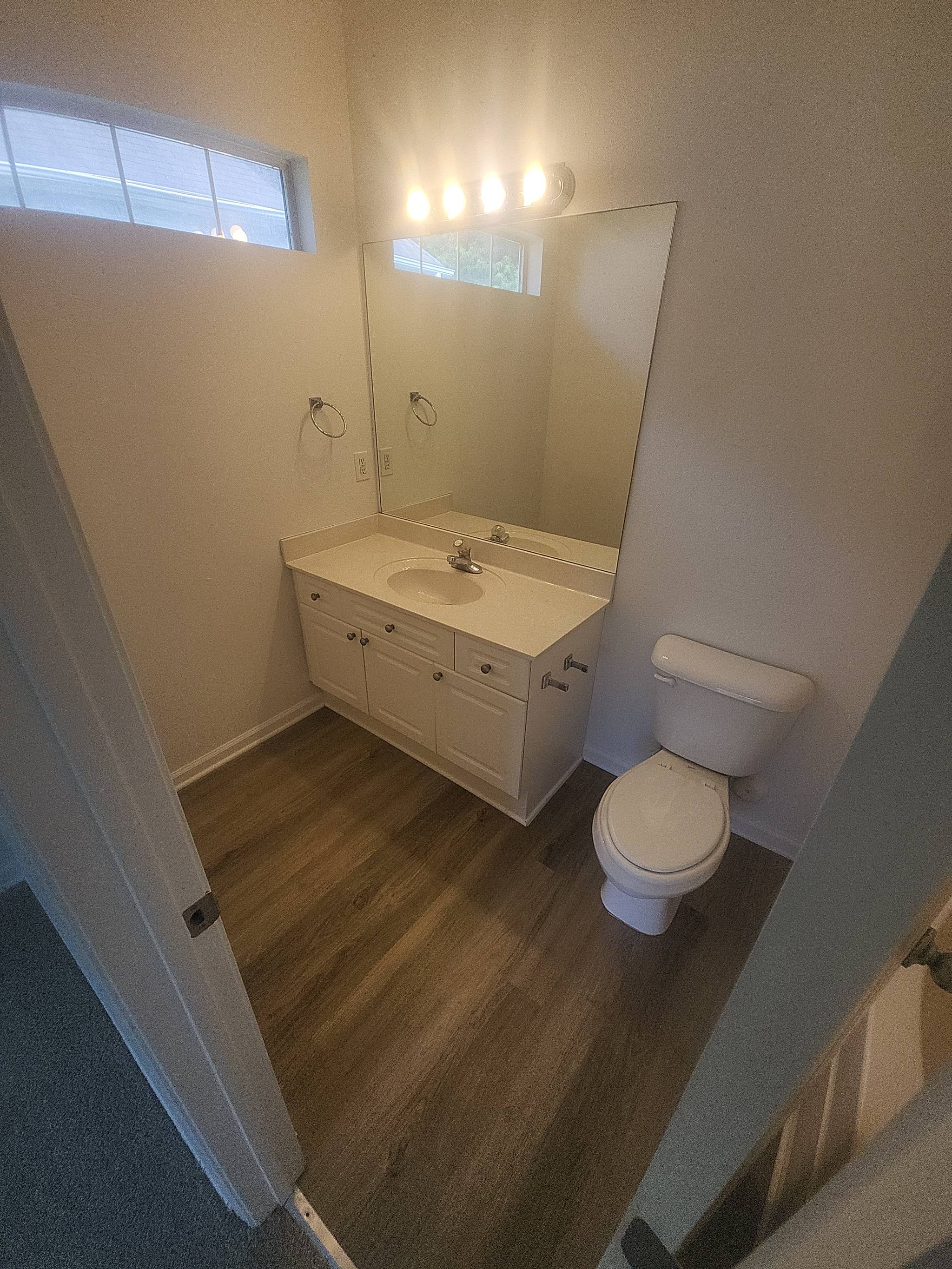 Photo 18 of 22 of 137 Mayfair Ln, Calera, AL