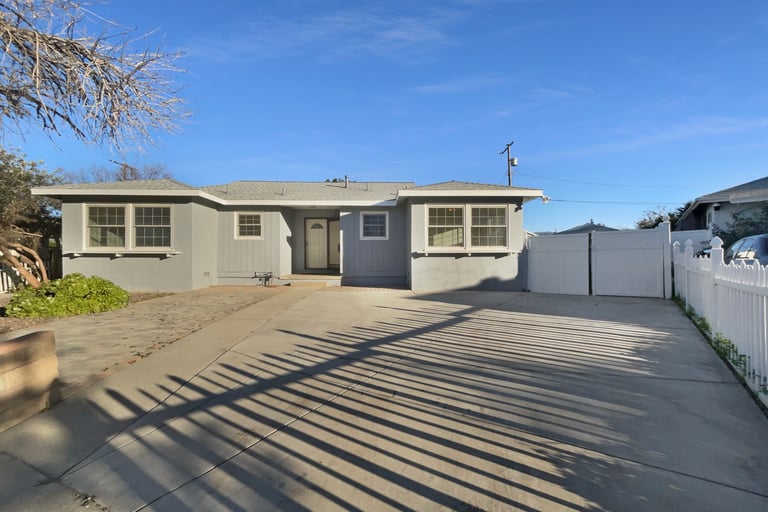 11012 Montgomery Ave, Granada Hills, CA 91344 Opendoor