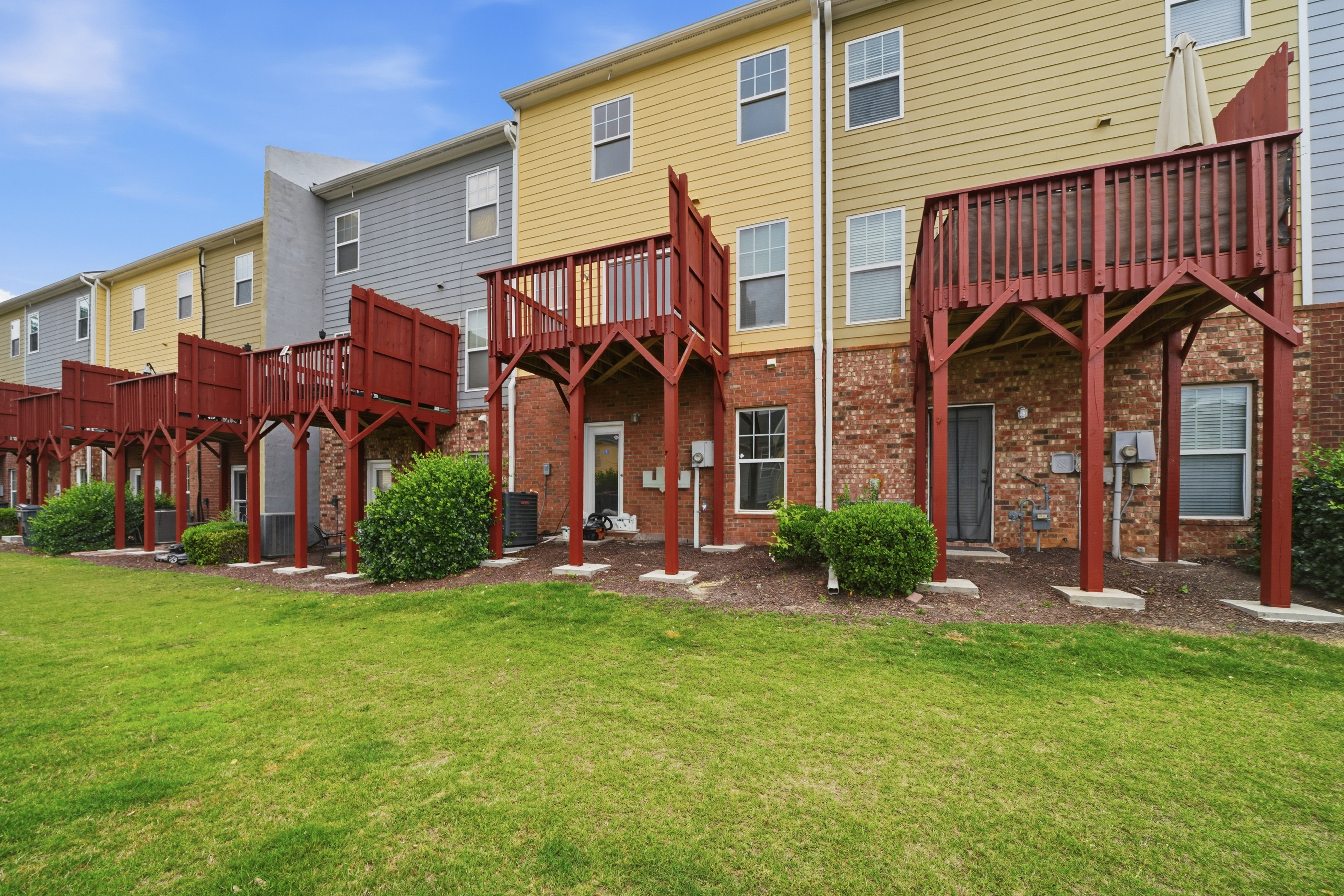 Photo 34 of 39 of 784 Arbor Gate Ln, Lawrenceville, GA