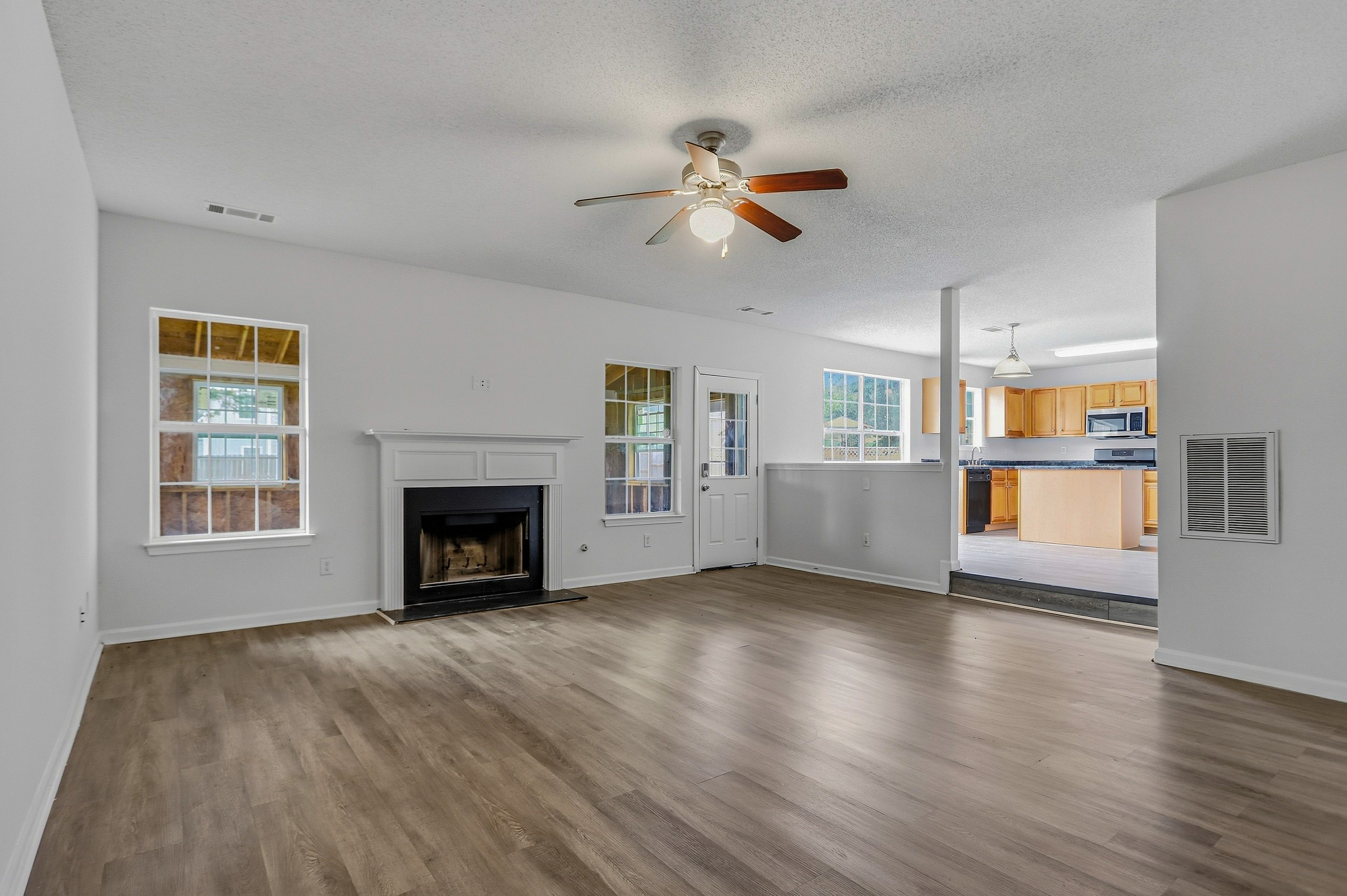 Photo 3 of 42 of 235 Hillside Oak Ln, Covington, GA